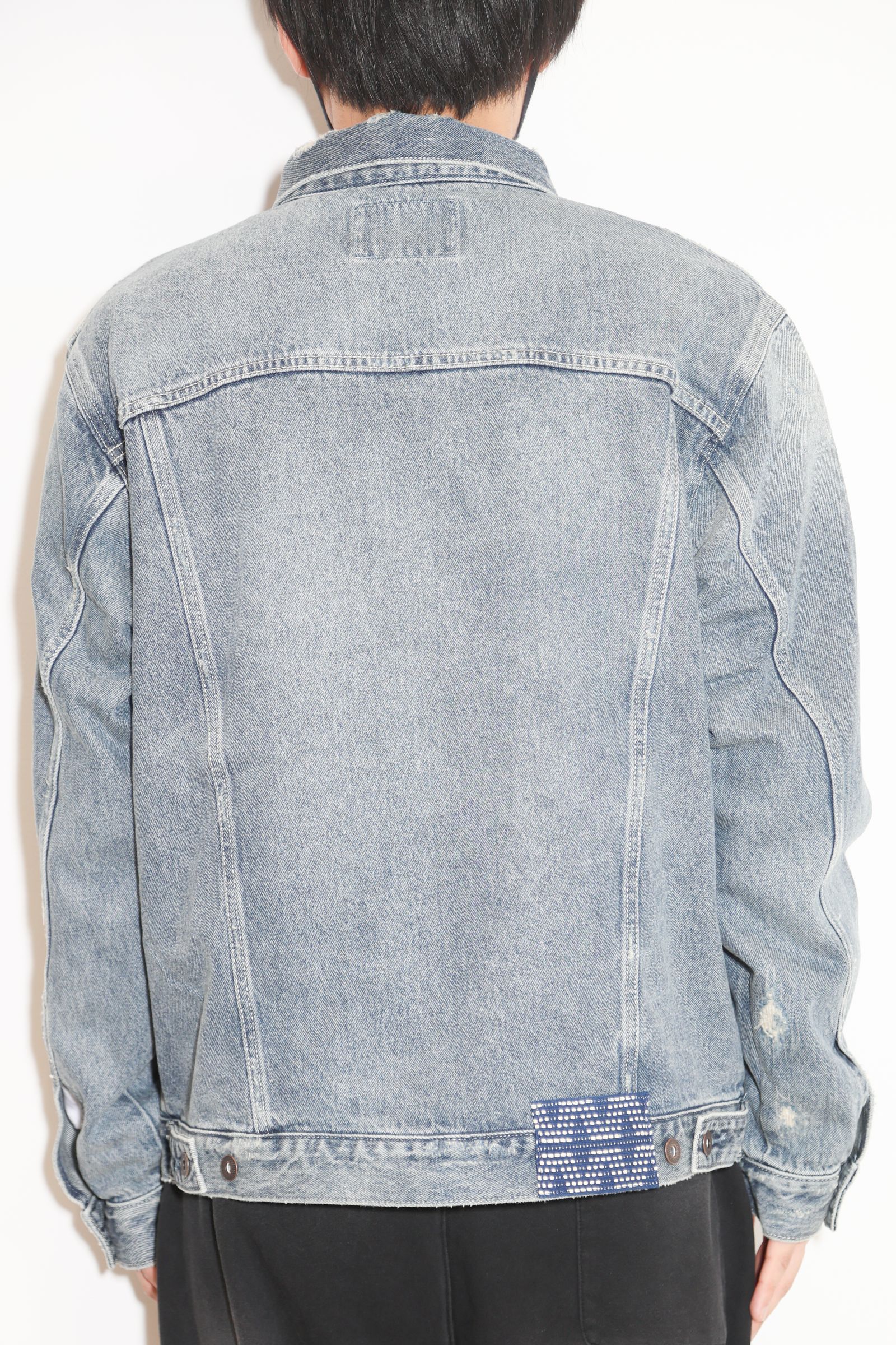 DAMAGED DENIM TRUCKER JACKET / ブルー