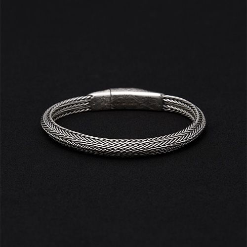 Triangular Chain Bracelet / GB009