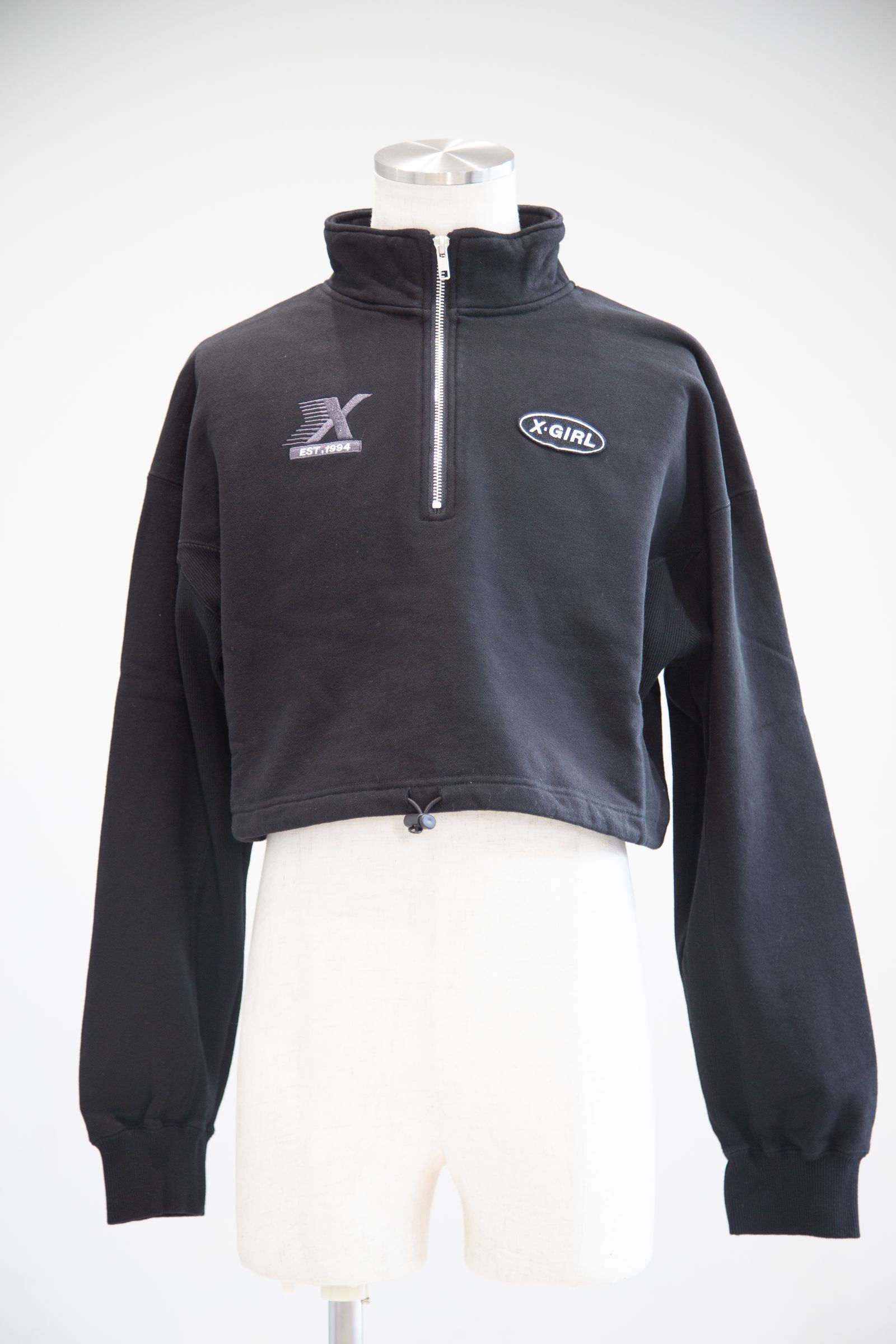 HALF ZIP CROPPED SWEAT TOP / ブラック
