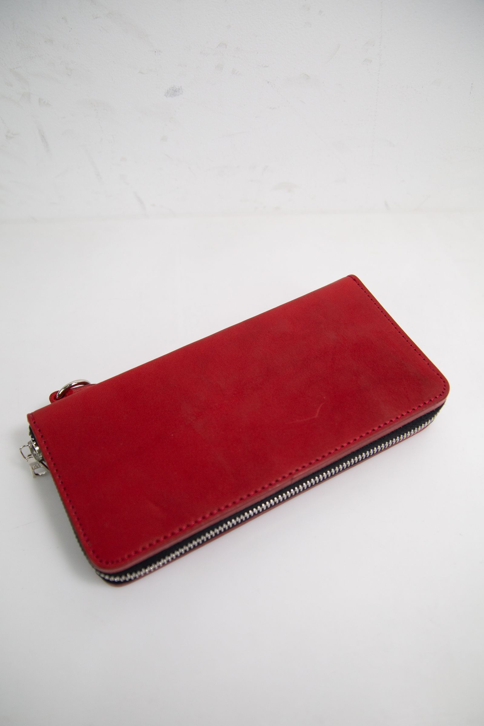 JP SHOULDER GARMENT-DYED ROUND FASTNER WALLET / レッド