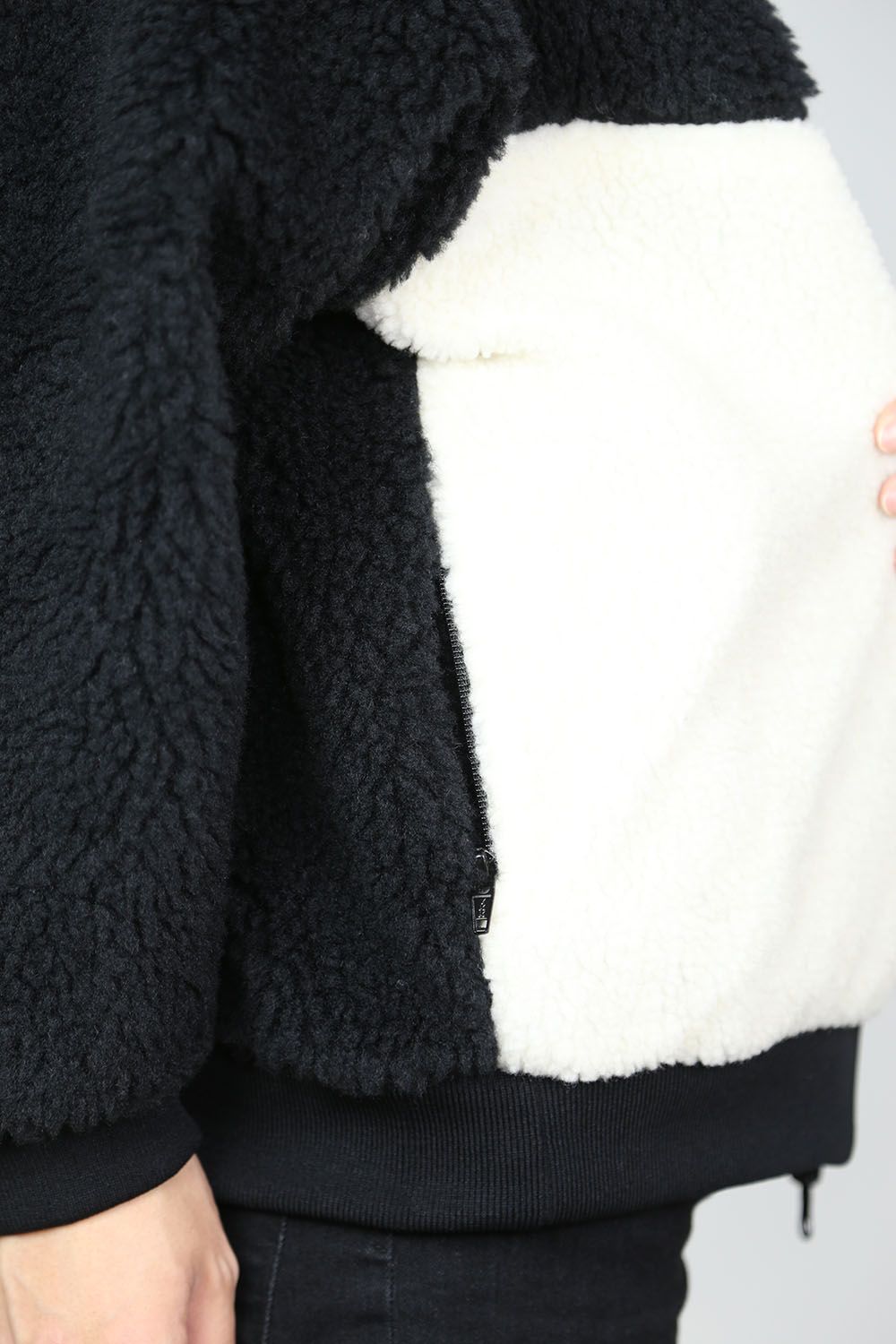 REVERSIBLE BOA BLOUSON / パンダ
