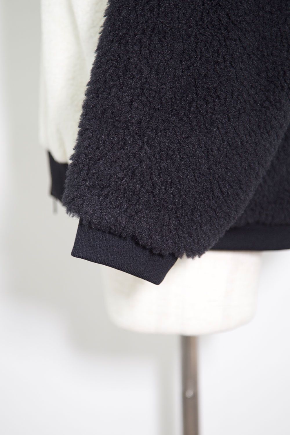REVERSIBLE BOA BLOUSON / パンダ