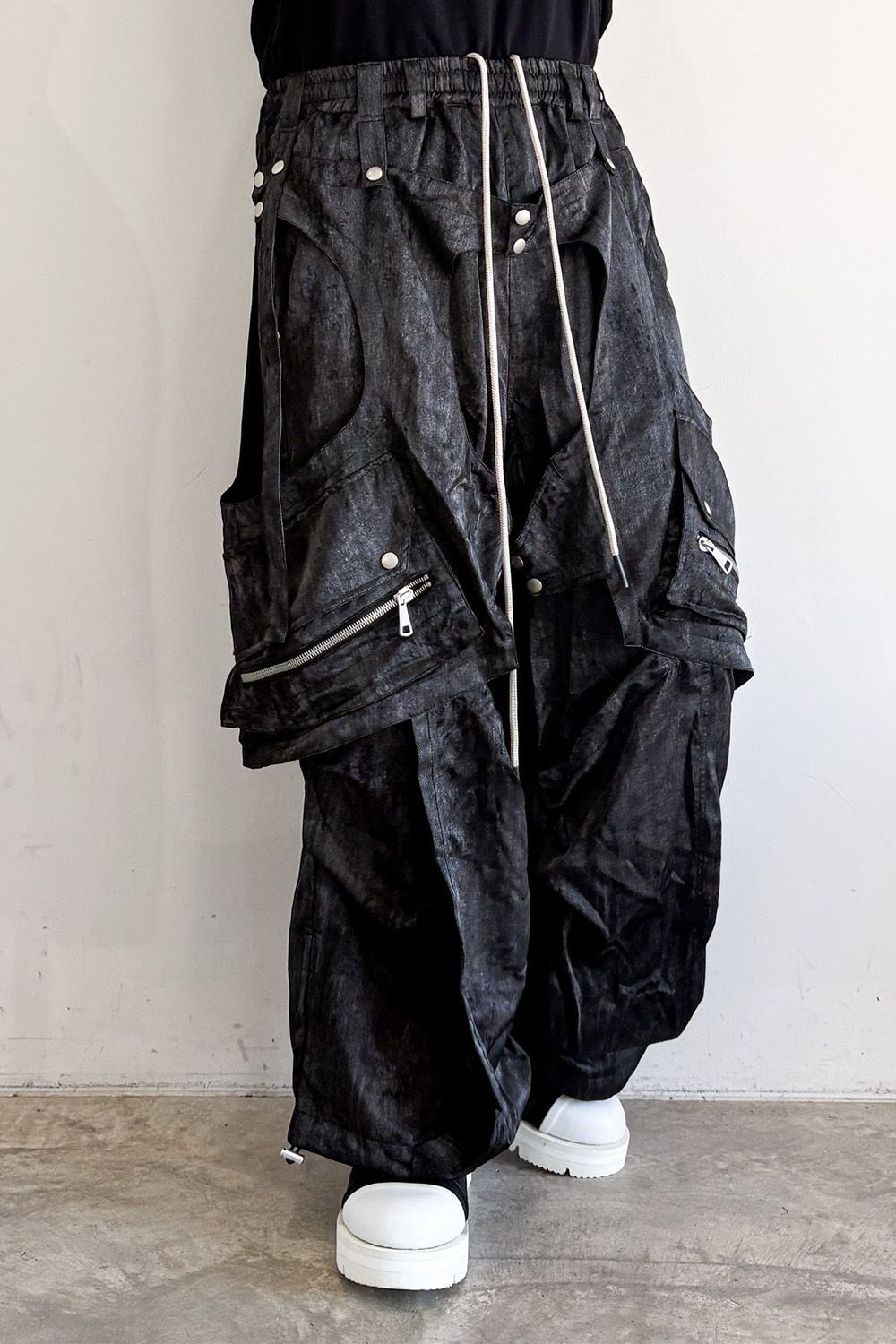 PARACHUTE CARGO WIDE / ブラック