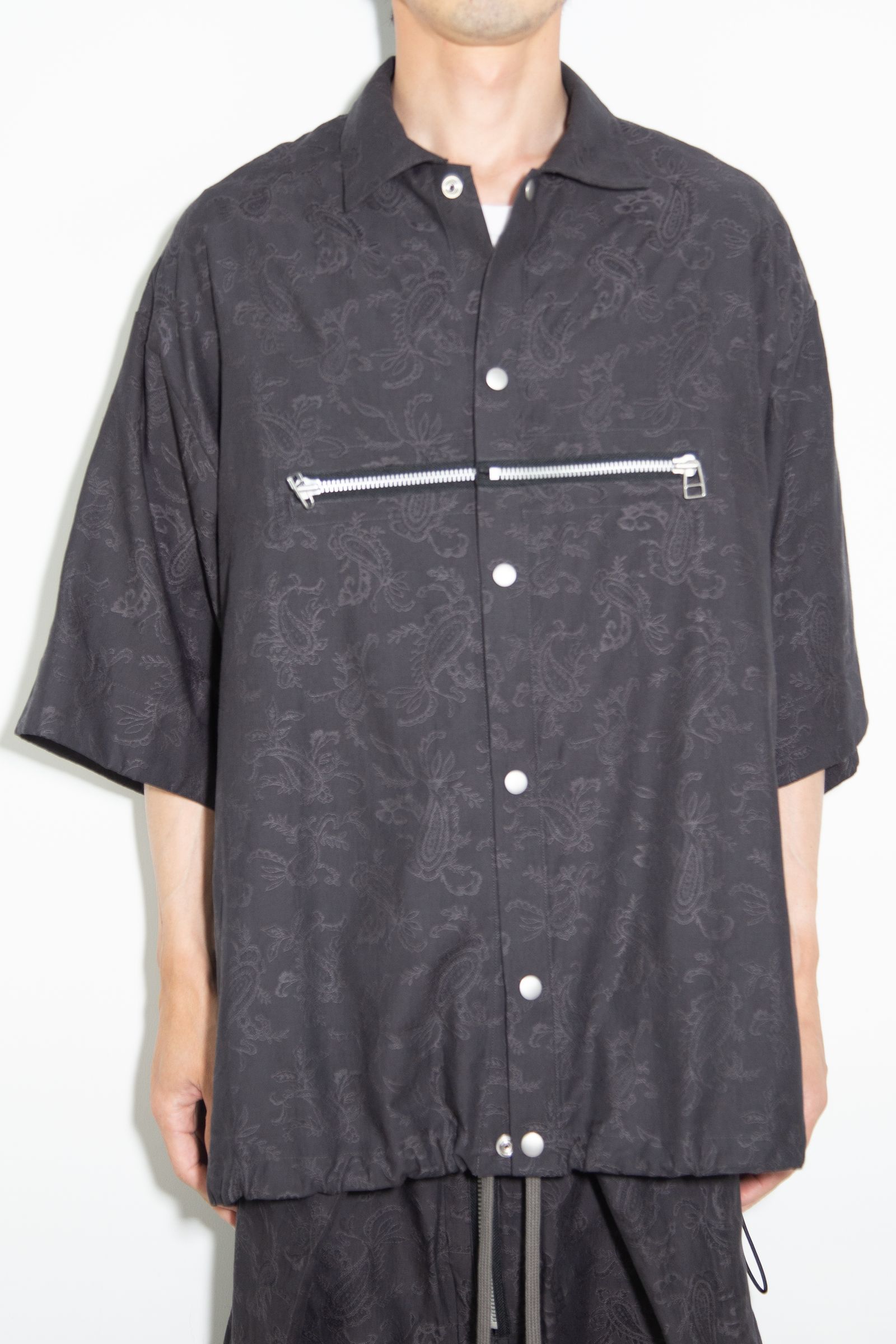 ペイズリー柄ハーフスリーブシャツ / Paisley Front Zip Harf Sleeve Shirts / ブラック / ag-9060-1