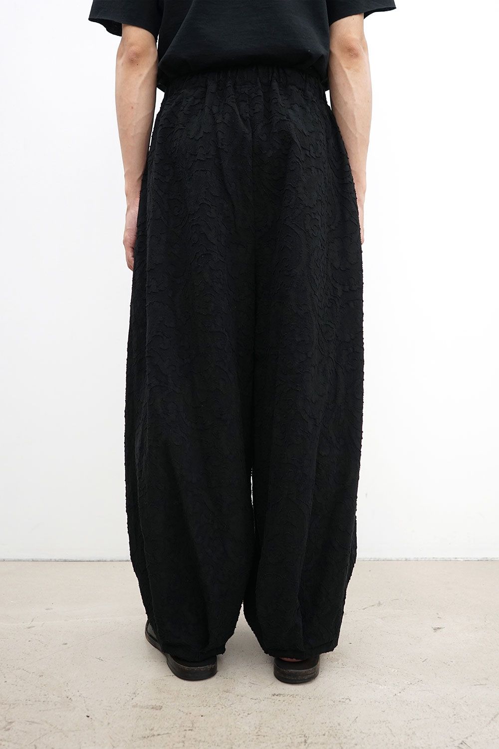 Tucked Hem Wide Easy Pants / ブラック