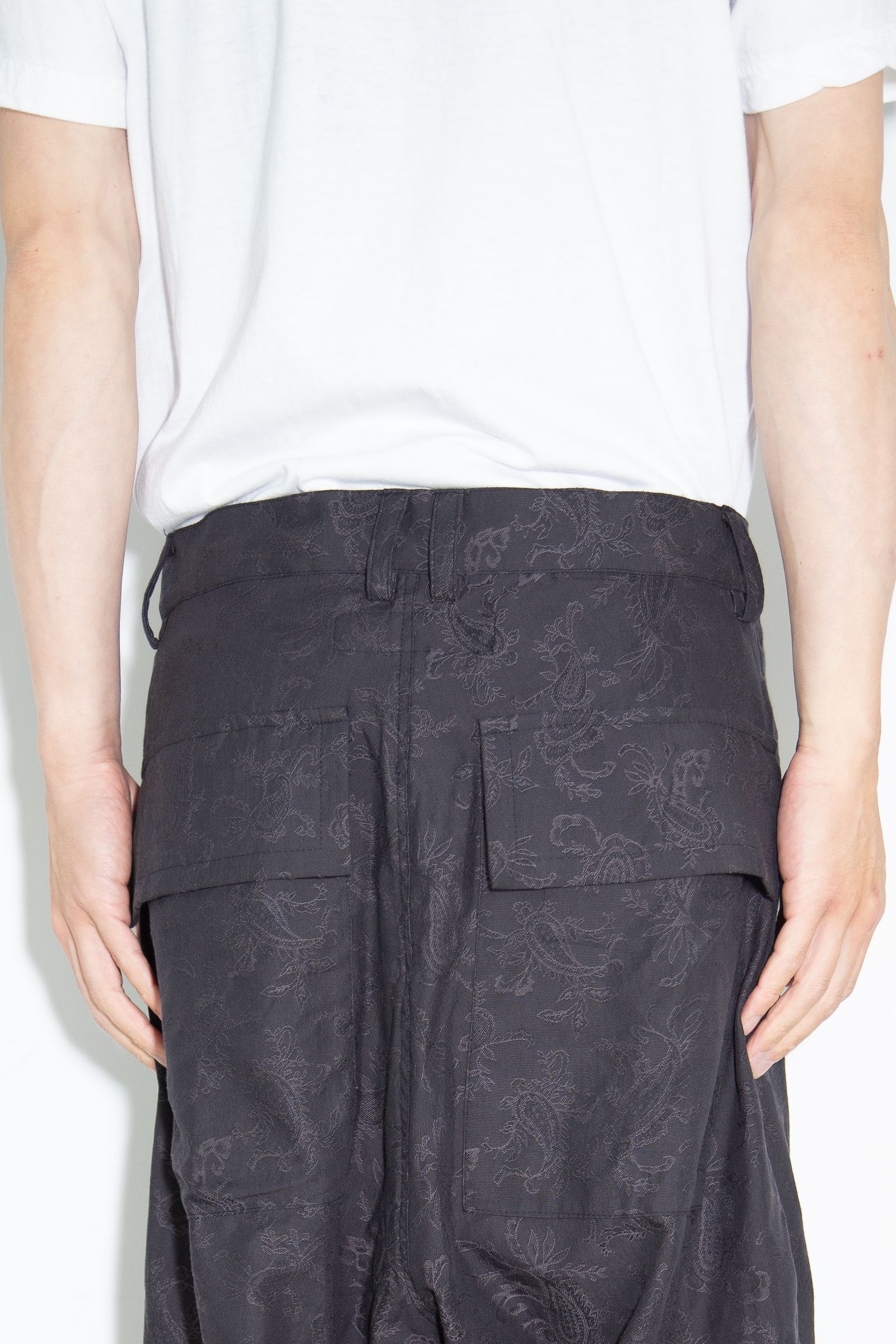 [ラスト1点 サイズ1] ペイズリー袴タックショーツ / Paisley Front Zip Tuck Shorts / ブラック / ag-9061-1