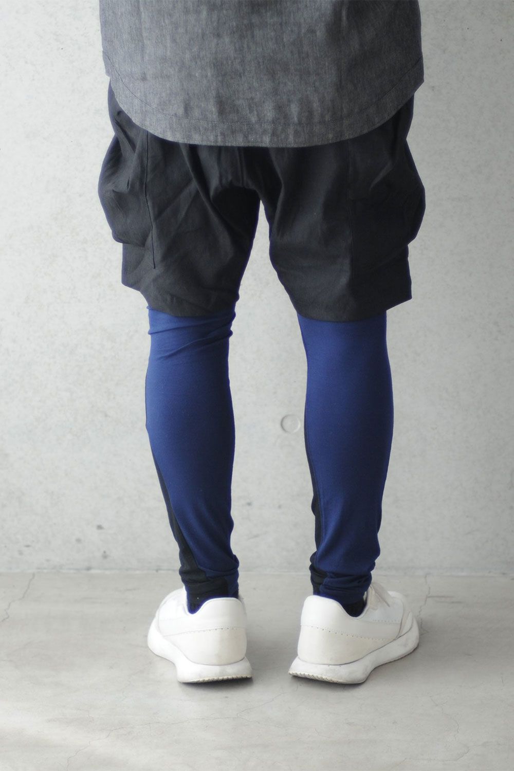 BUSH SHORTS / ブラック