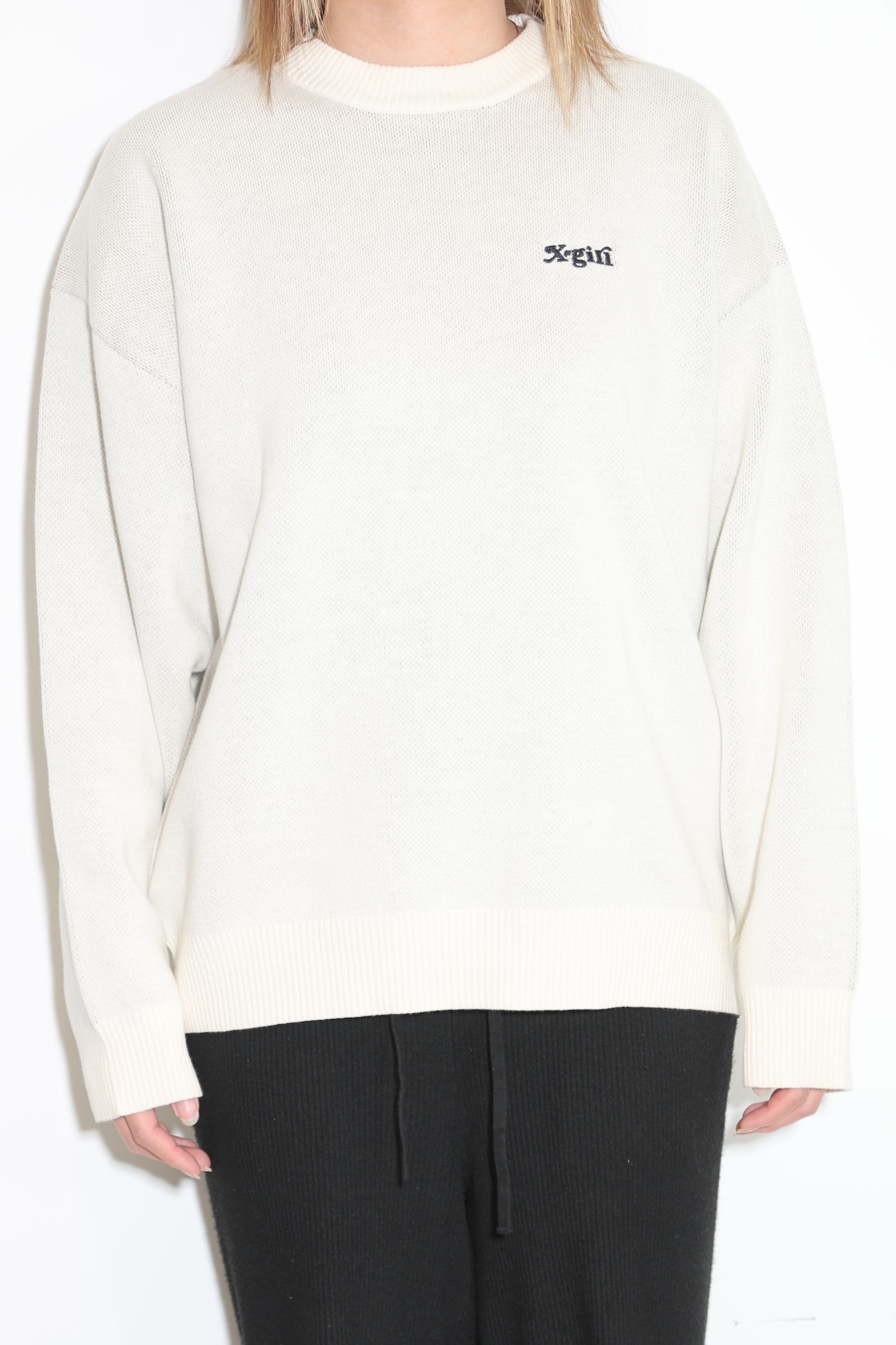 CAMO FACE AND LOGO JACQUARD KNIT TOP / オフホワイト