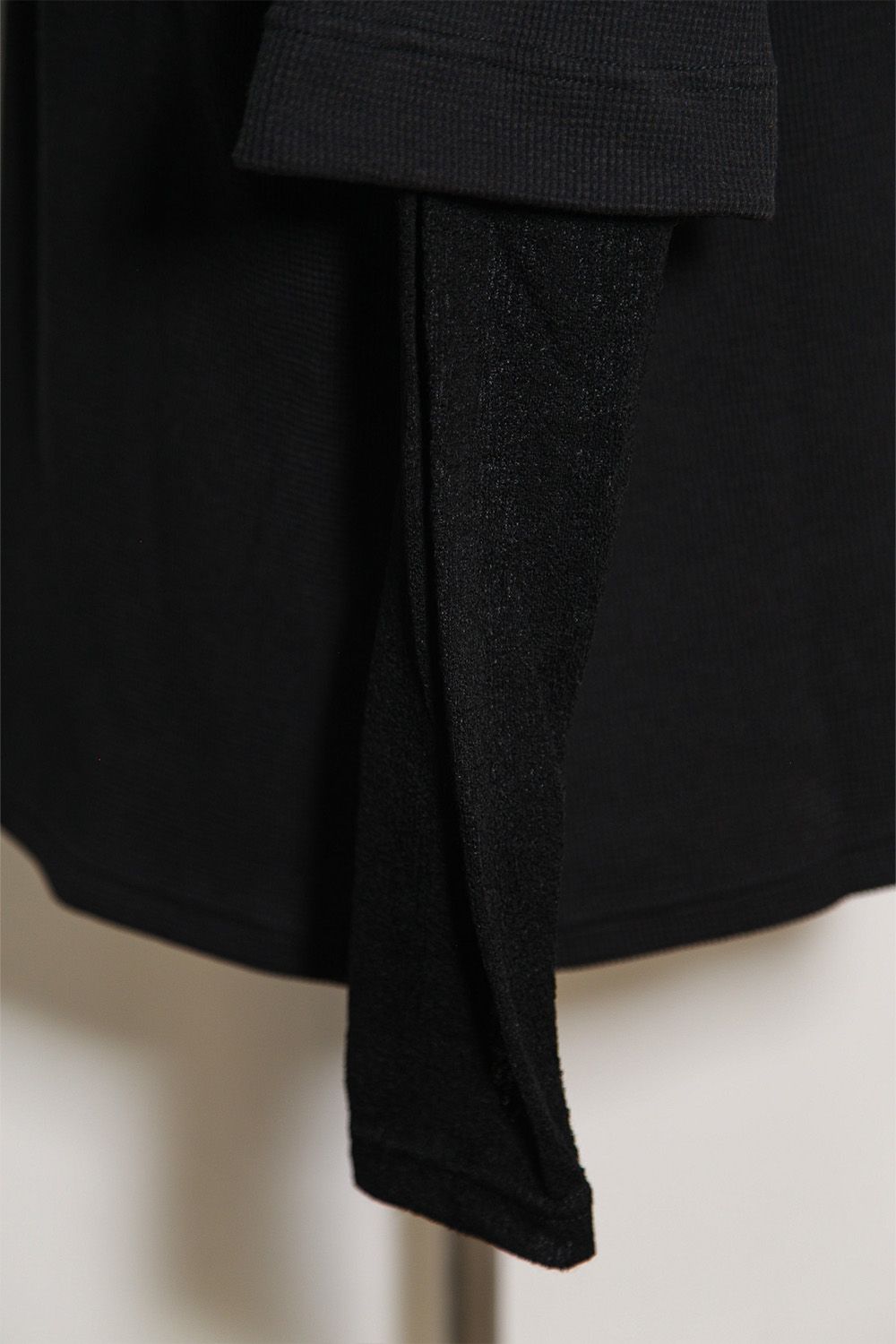 [ラスト1点 サイズ2] LAYERED CREW NECK TOP / ブラック / ag-12111