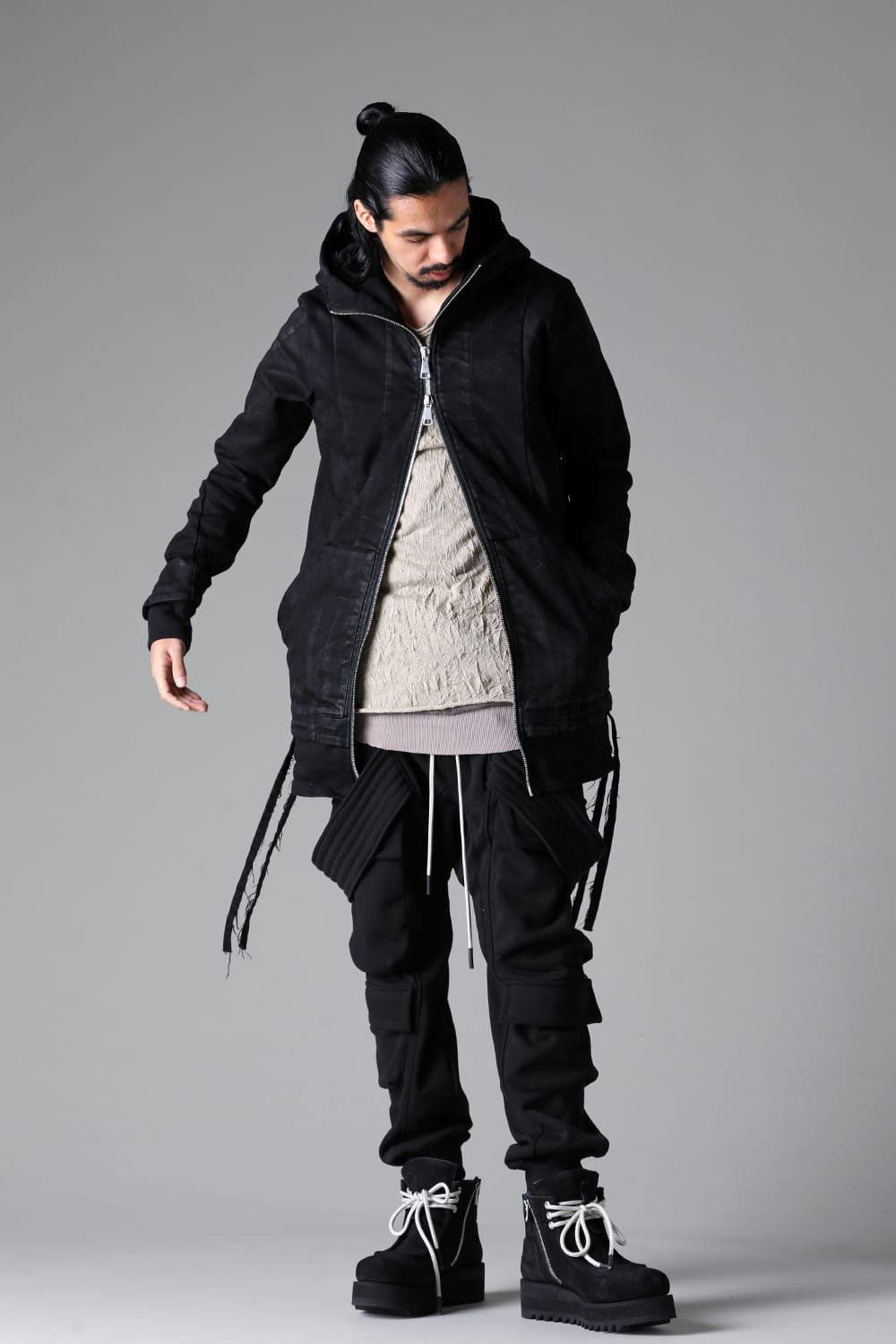 ボンバーヒートベルトカーゴサルエルスウェットパンツ / Bomber Heat Belt Cargo Sarouel Pants / ブラック / ag-10059