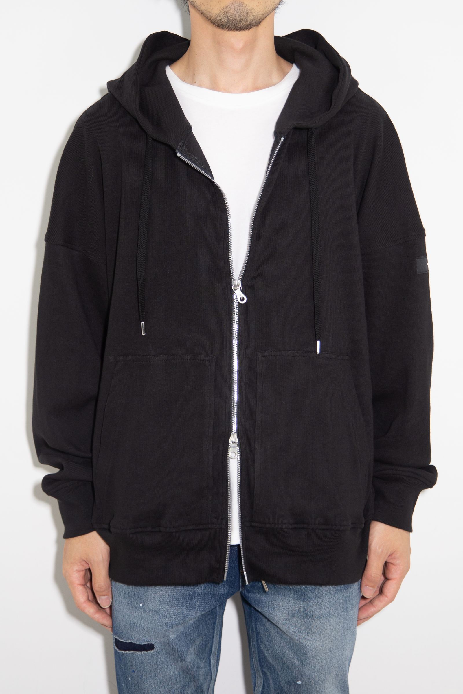 fries zip loose hoodie / ブラック