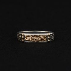 【お買い得品】今季キービジュアルの万能パーカー