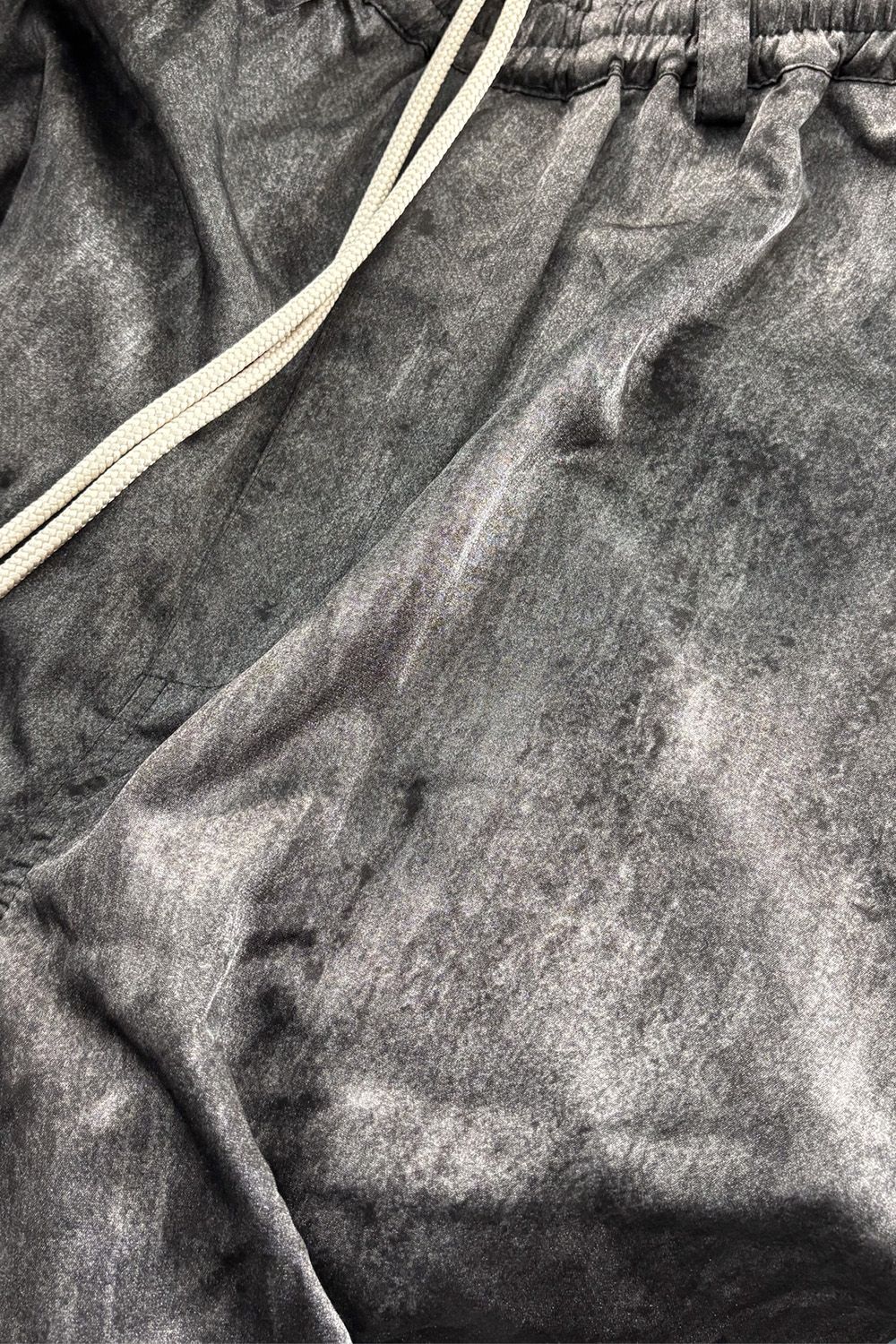 TUCK WIDE / ブラック