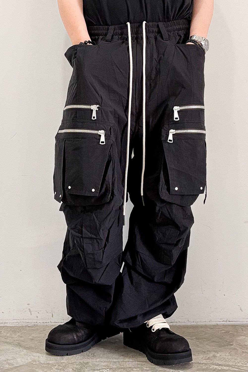 CARGO TUCK WIDE / ブラック