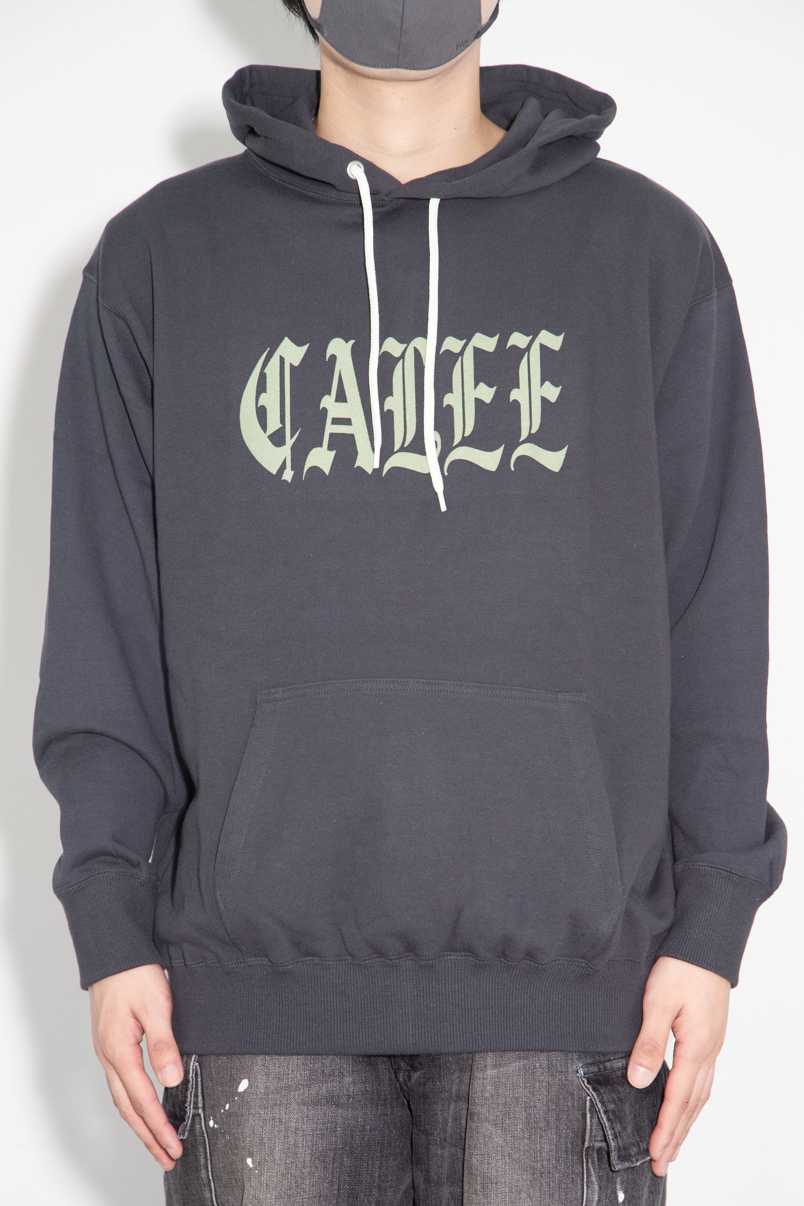 O/E LOGO PULLOVER HD / チャコール