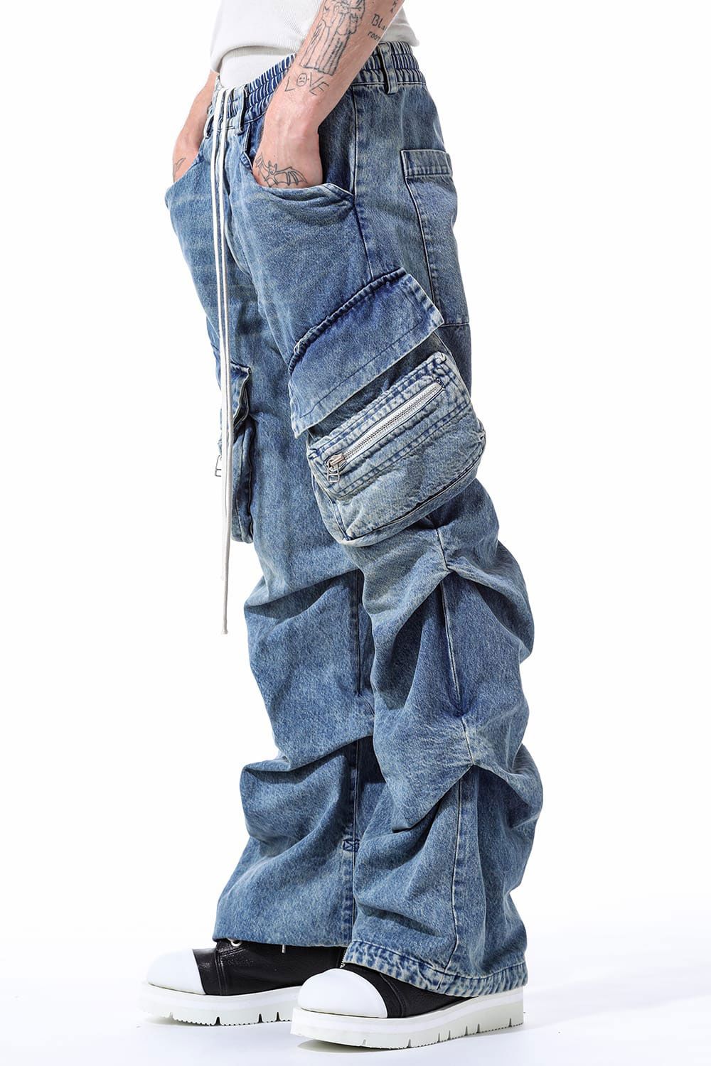 A.F ARTEFACT カーゴ　バギーコーデュロイ　カーキ　3 OUTFITS | デニムとカーゴ - A.F ARTEFACT. – LOOM OSAKA