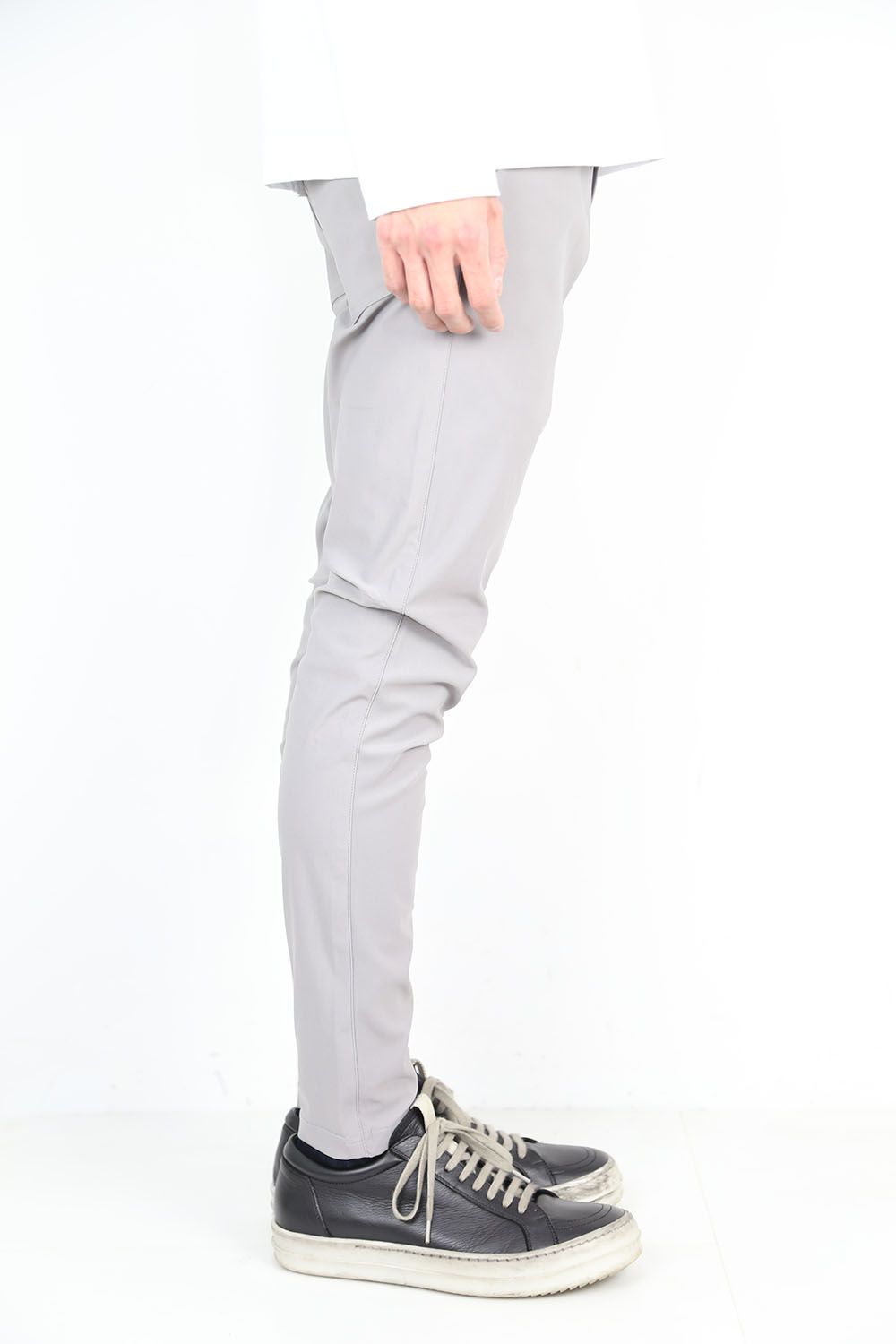 【人気継続商品】 CHRIS EASY PANTS / グレー