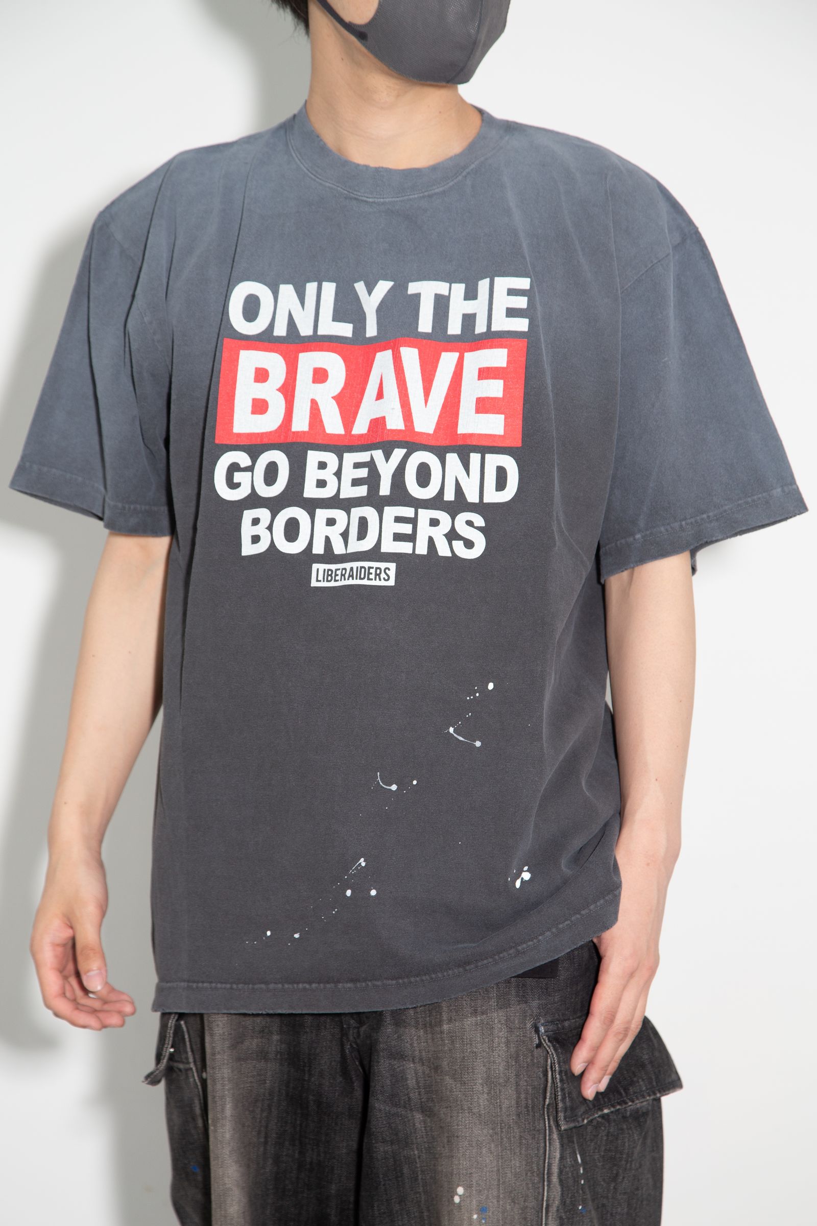 FADED BRAVE TEE / ブラック