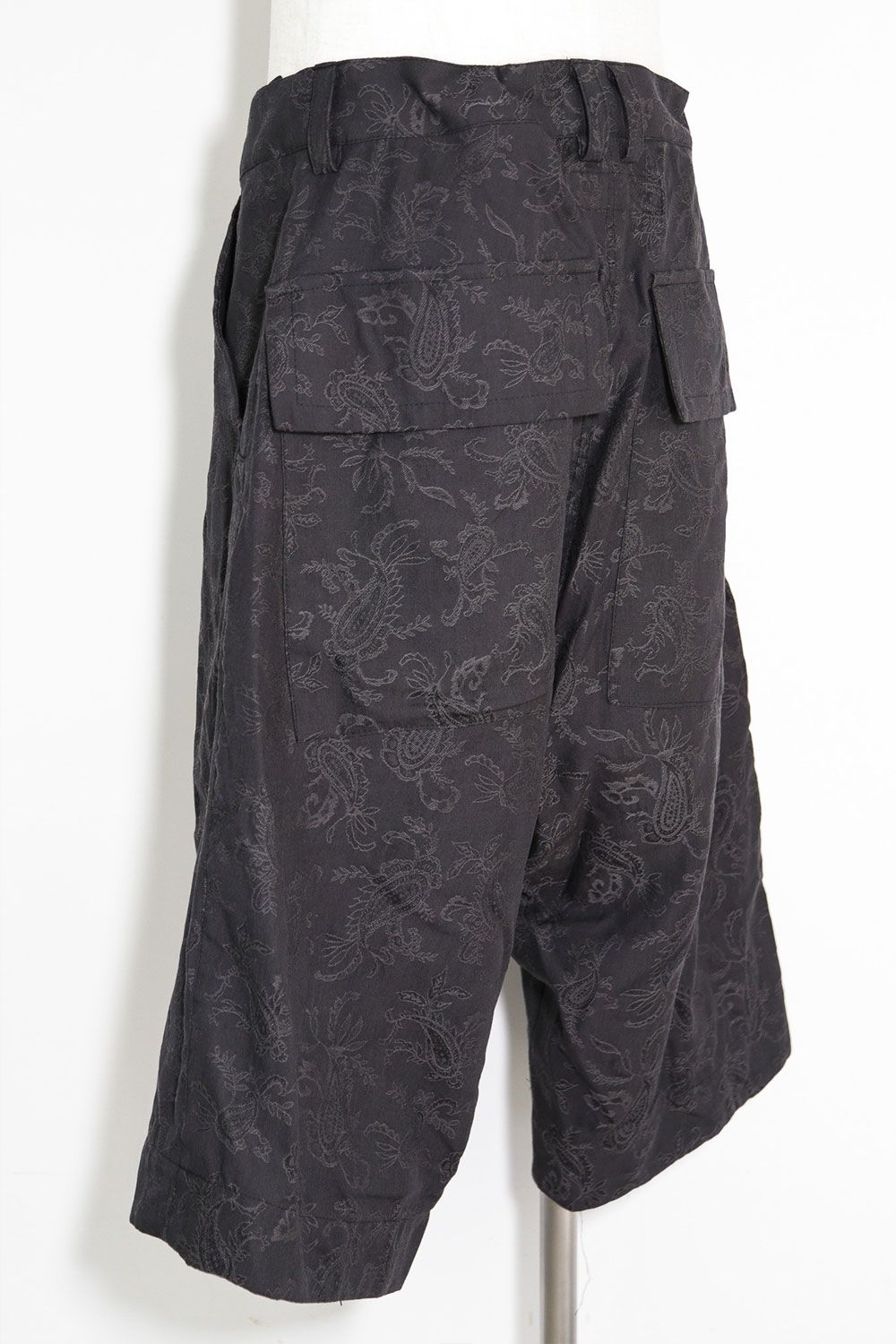 [ラスト1点 サイズ1] ペイズリー袴タックショーツ / Paisley Front Zip Tuck Shorts / ブラック / ag-9061-1