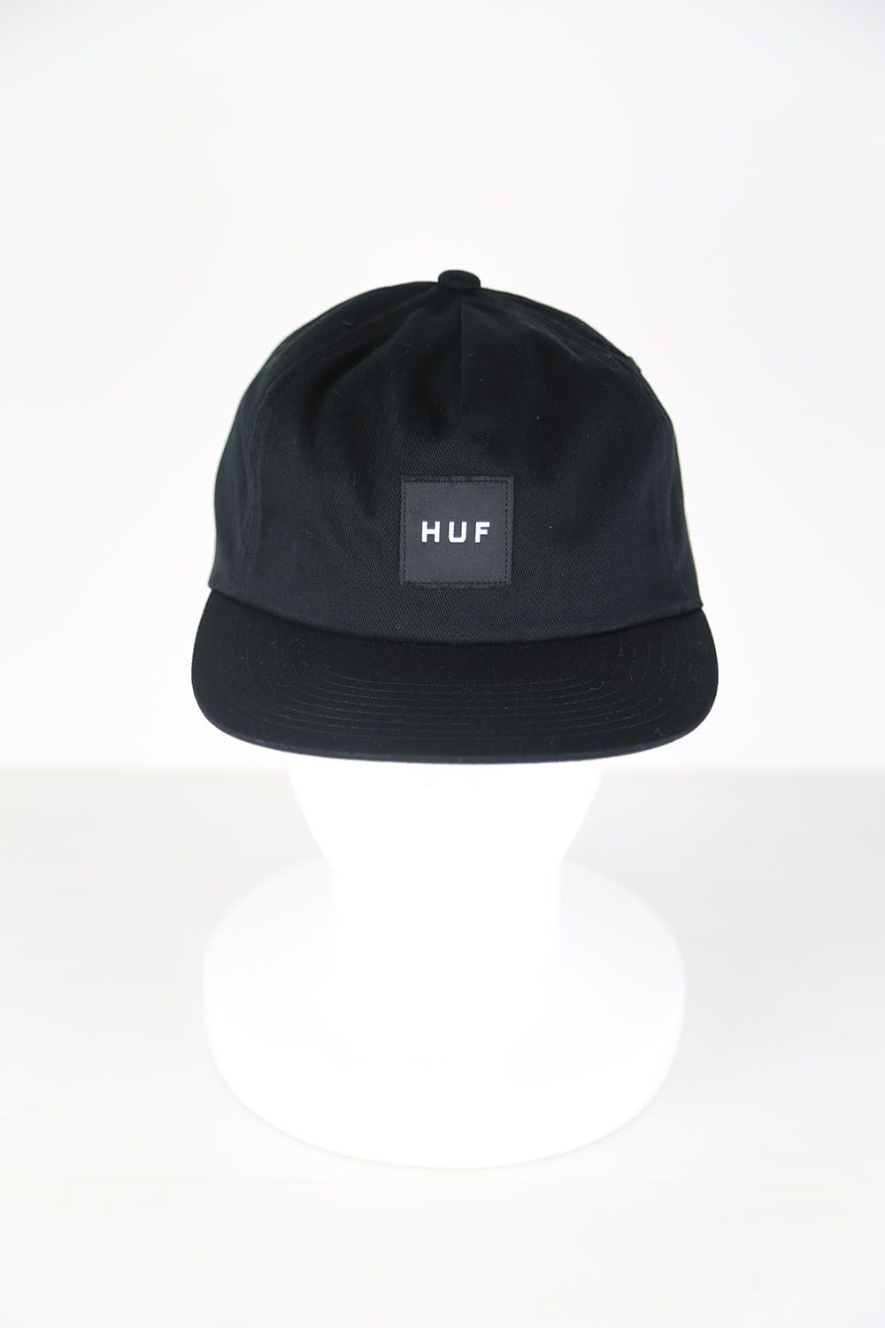 ESS UNSTRUCTURED BOX SNAPBACK / ブラック