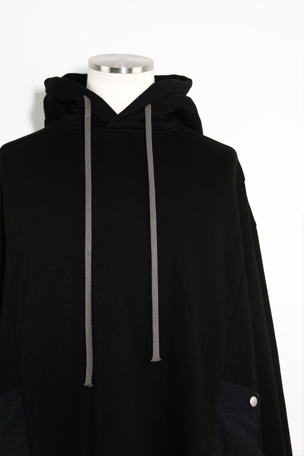 ボンバーヒートミリタリーフーディ / Bomber Heat Millitary Hoodie / ブラック