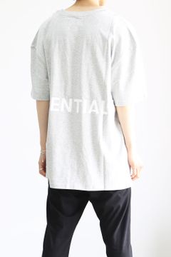 BACK LOGO S/S TEE / グレー