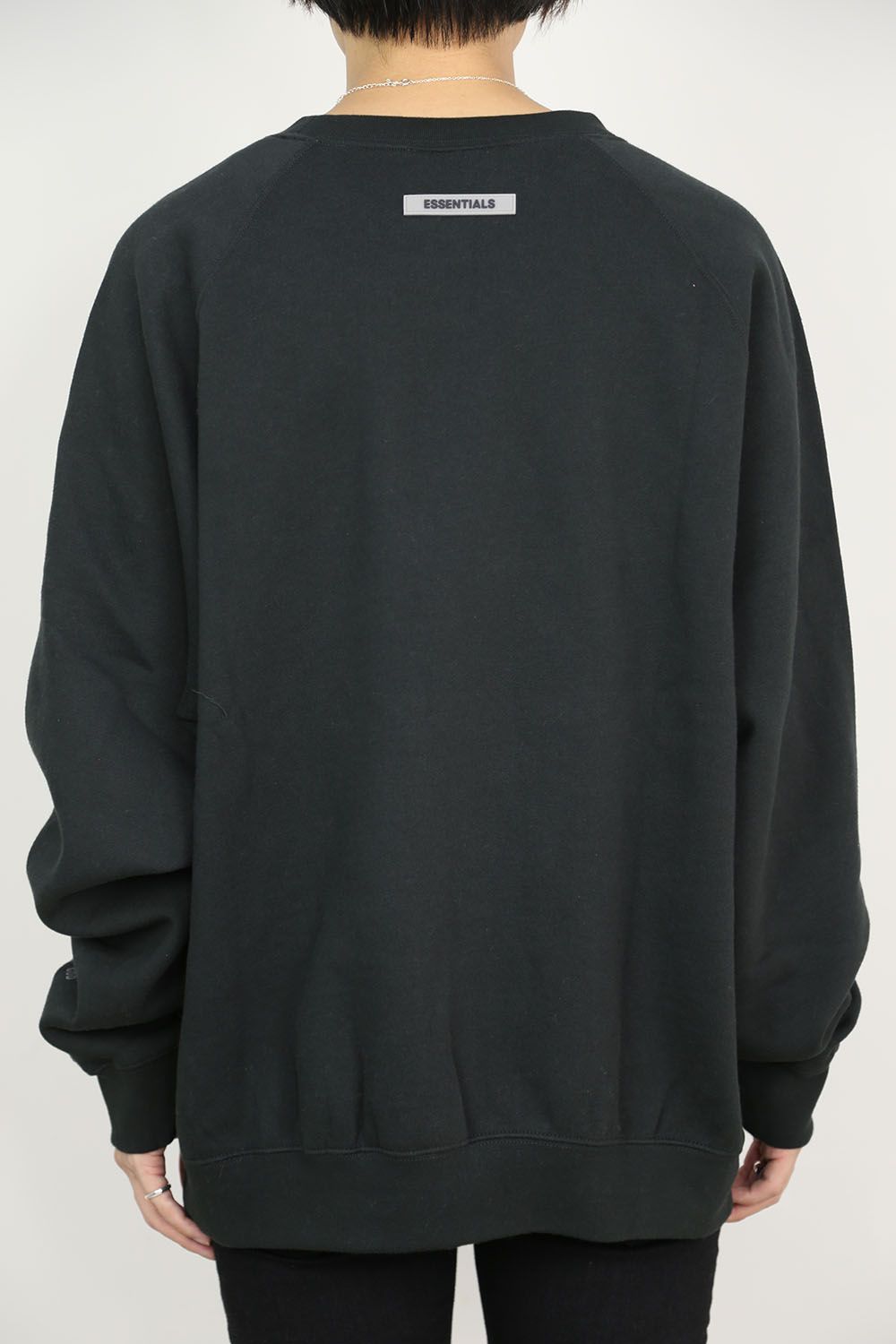 FRONT LOGO SWEAT / ブラック