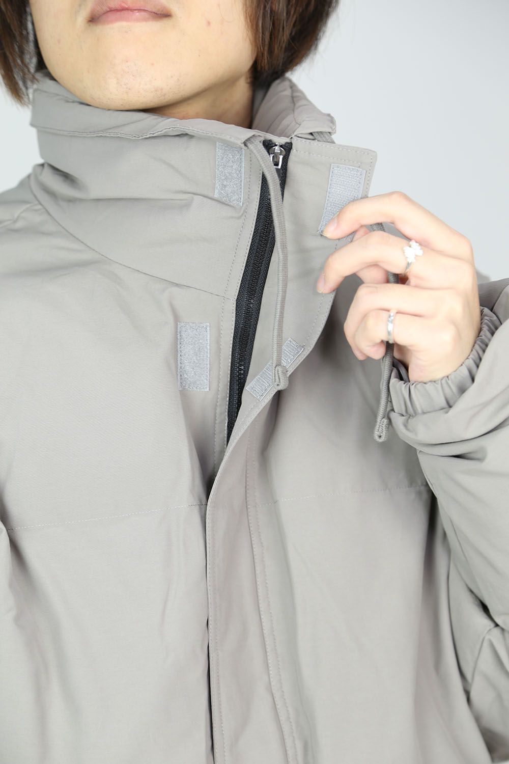 PUFFER JACKET / チャコール