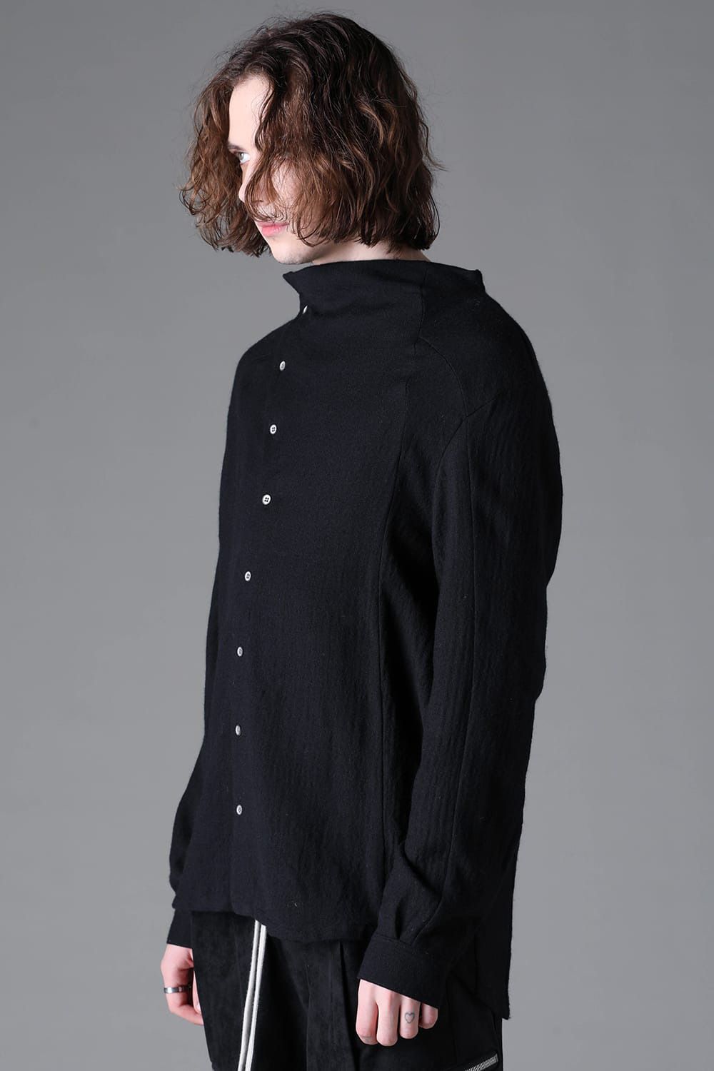 Fluid High-Neck Shirts