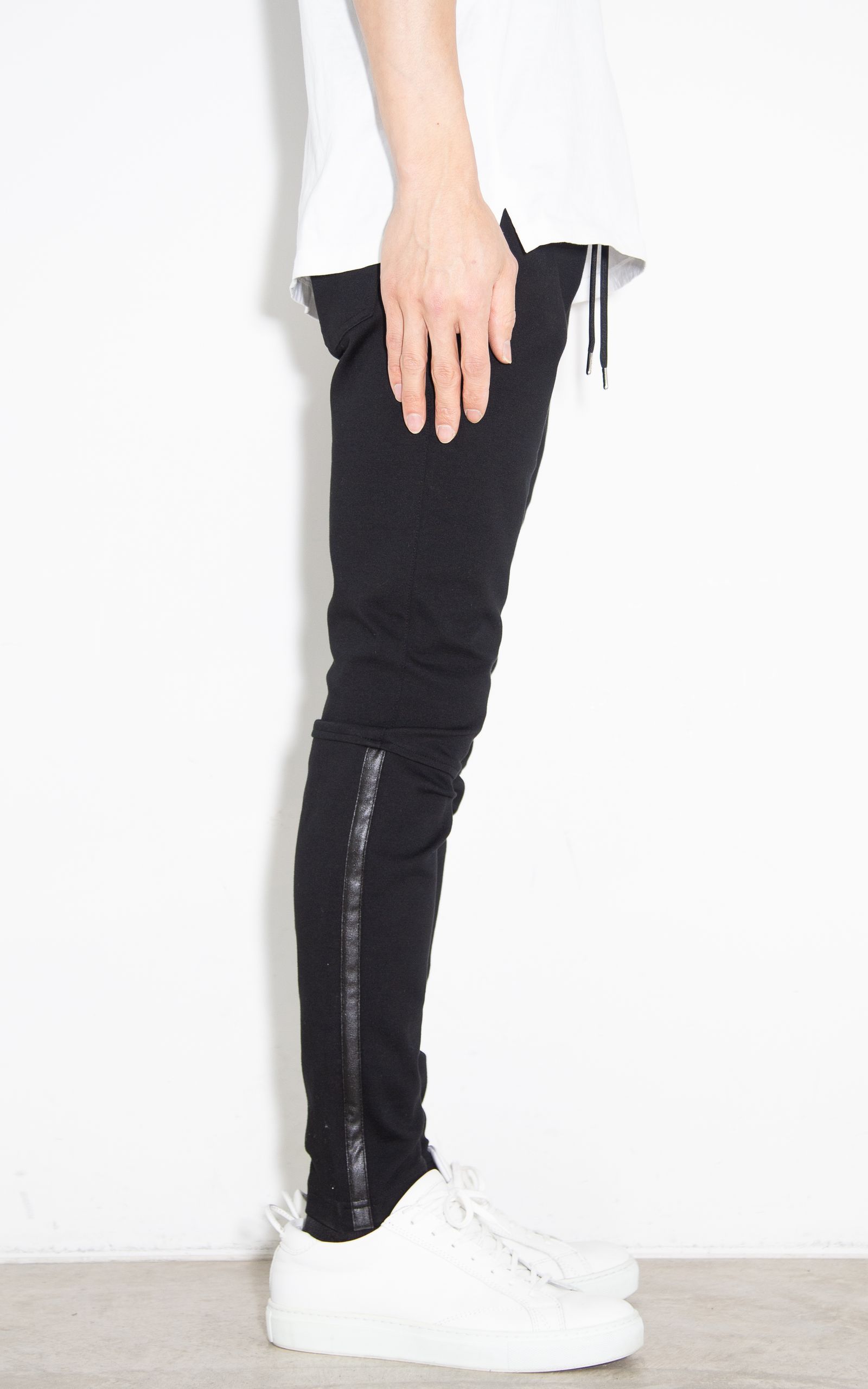 【人気継続商品】 Audio PANTS / ブラックレザーブラック