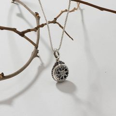 Roxanna Round Pendant in Sterling Silver / GP048