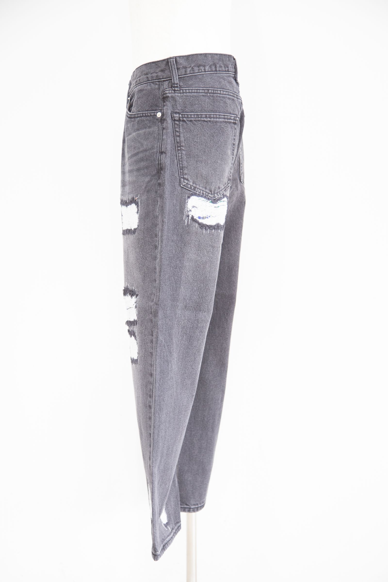 [ラスト1点 サイズ32] DISTRESSED DENIM PANTS / ブラック