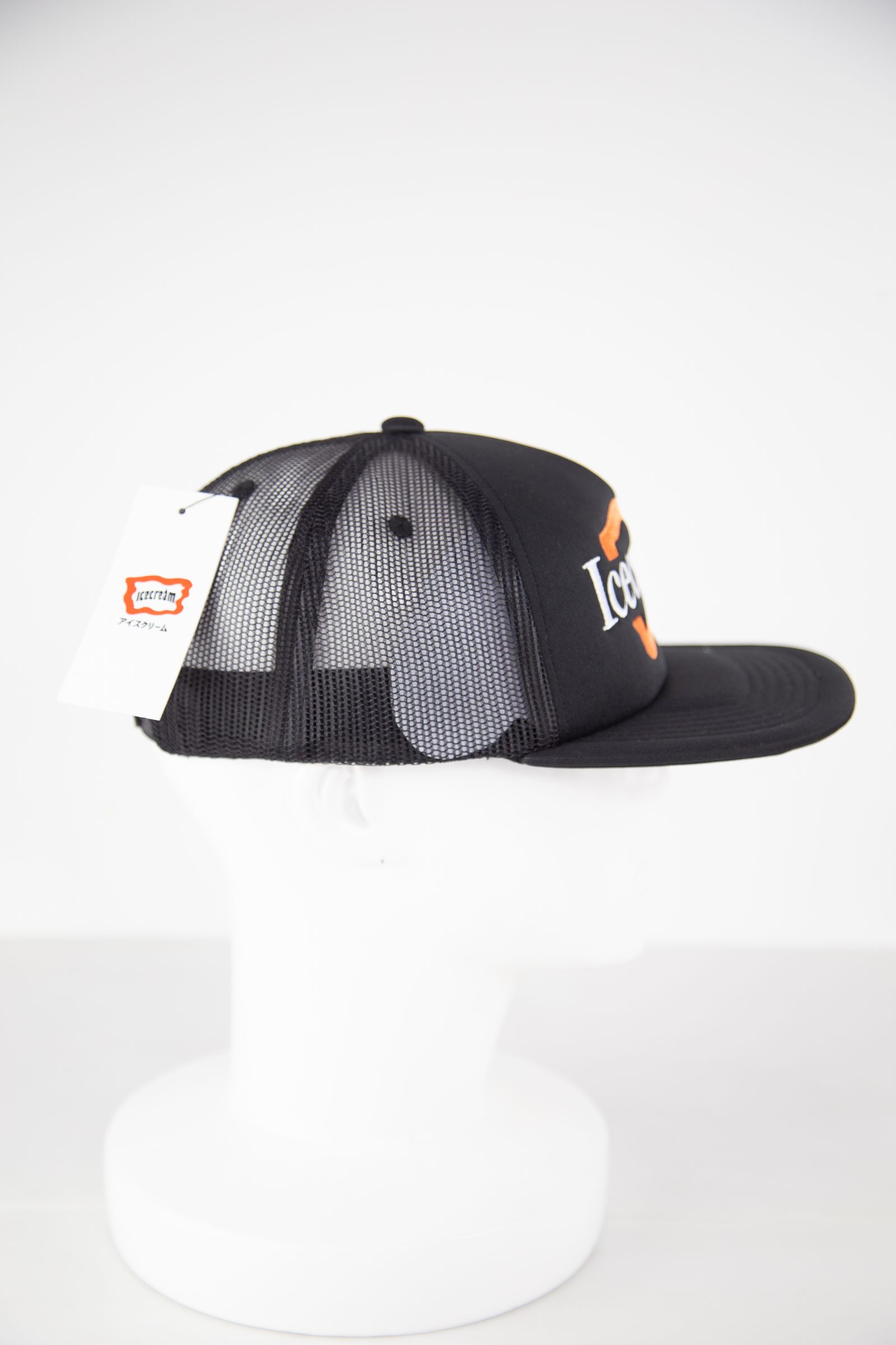 【ICECREAM】ESSENTIAL TRUCKER CAP / ブラック