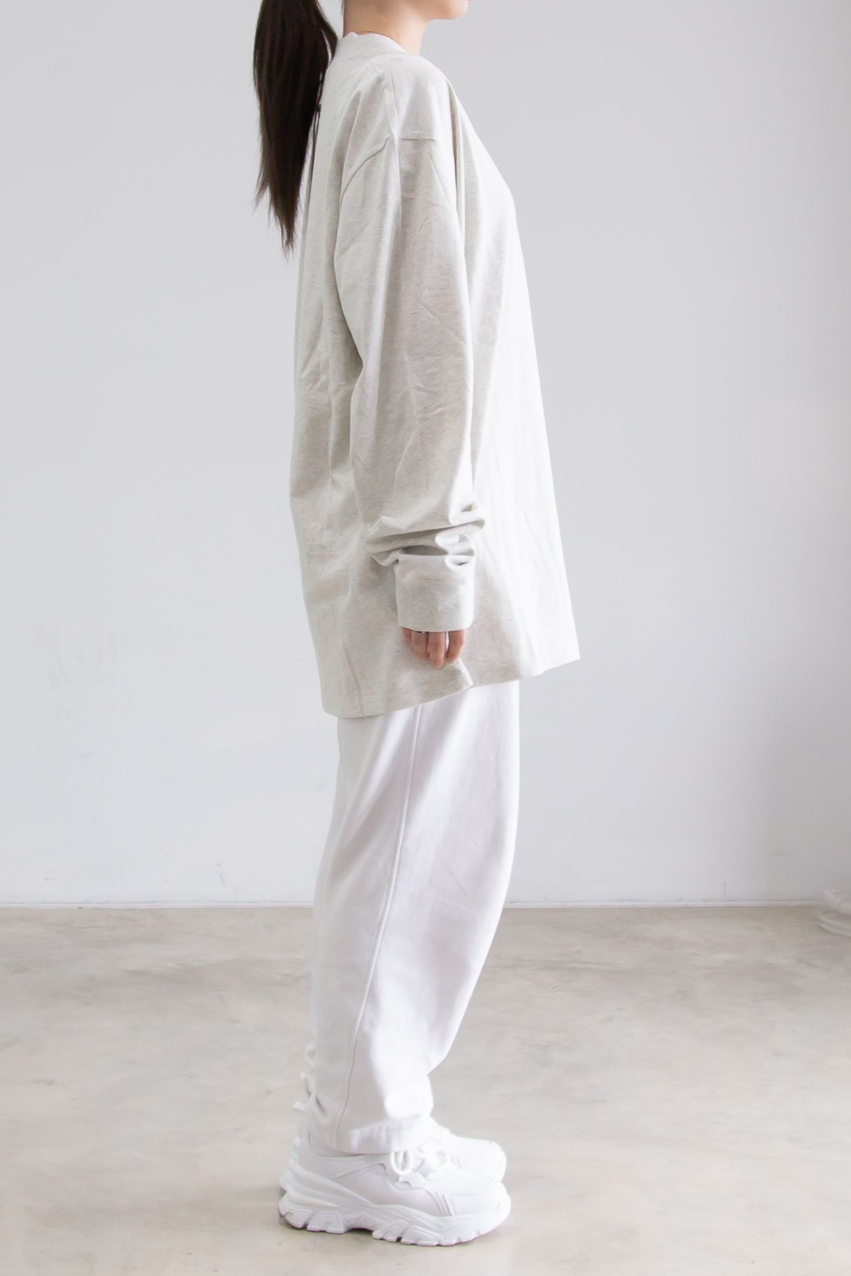 21FW 1POINT LOGO LS TEE / ライトオートミール