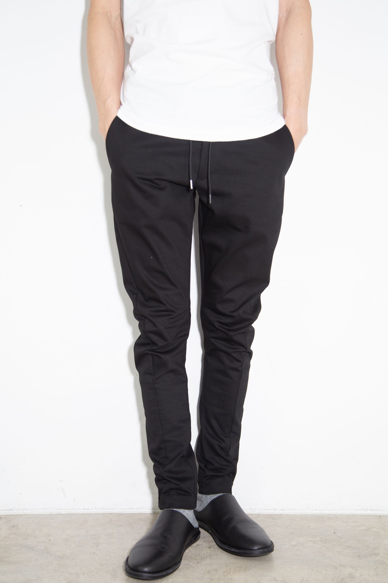 RUBBER STRECH TWILL THREE DIMENSIONAL PANTS / ブラック