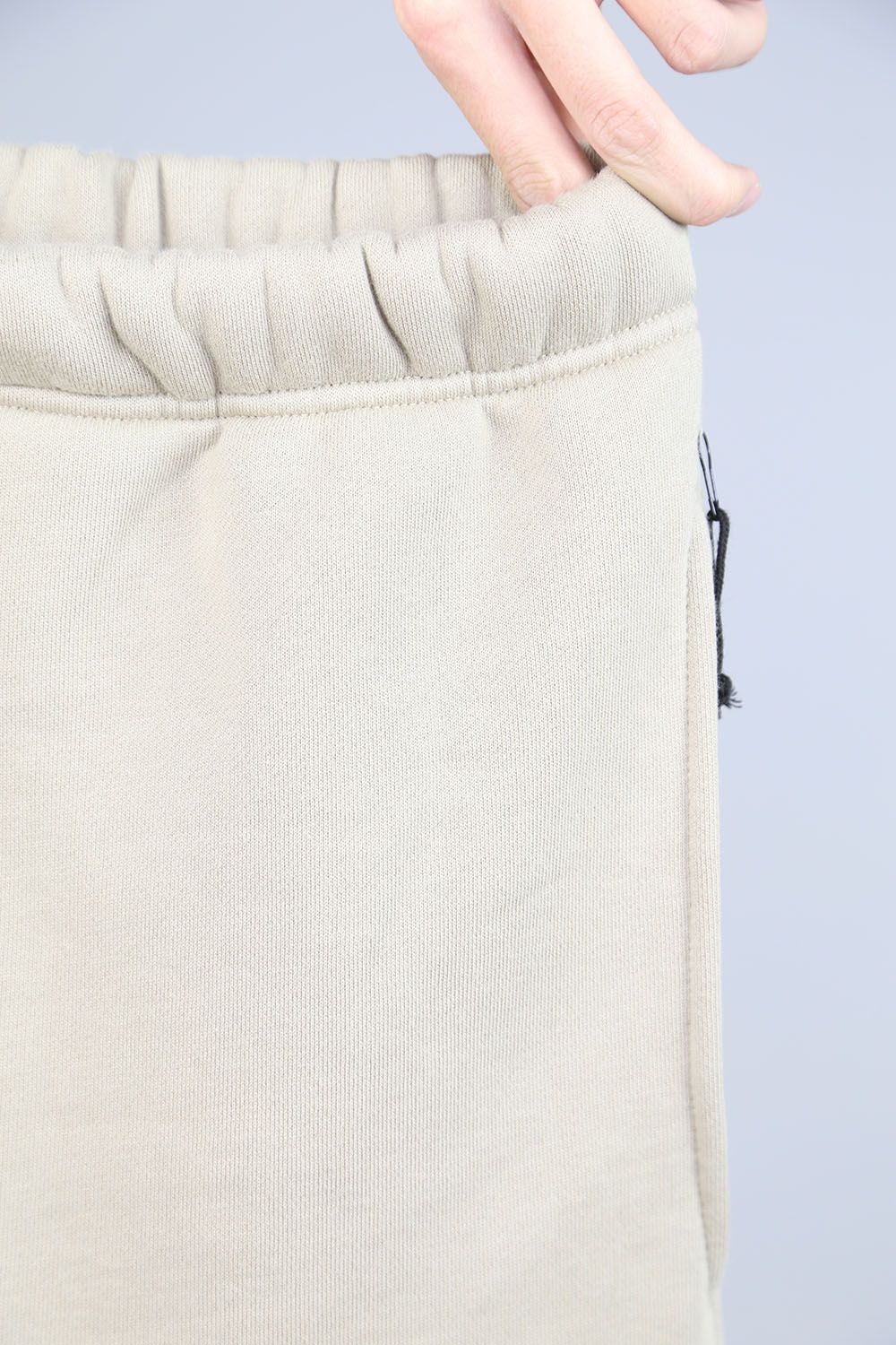 FRONT LOGO REFLECTOR SWEAT PANTS / タン
