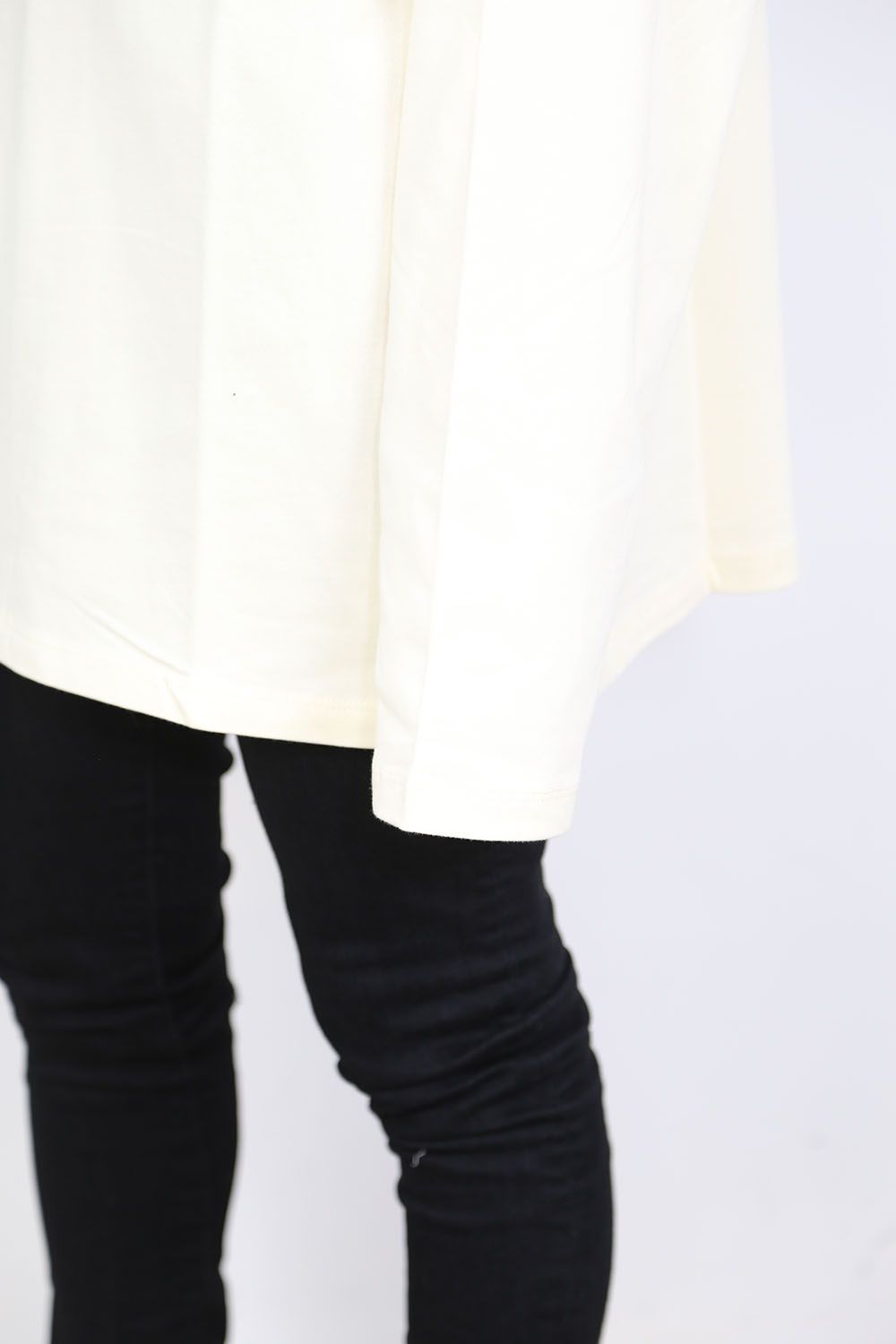 BACK LOGO L/S TEE / ベージュ