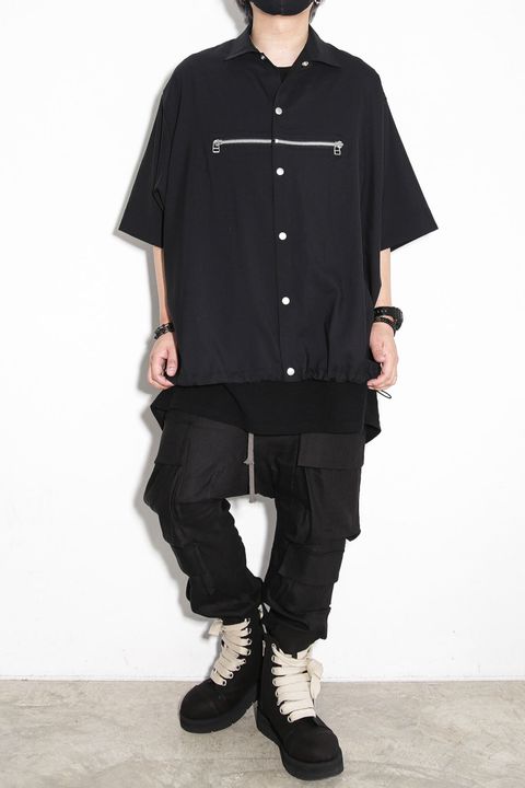 ブーツは今秋再入荷予定。