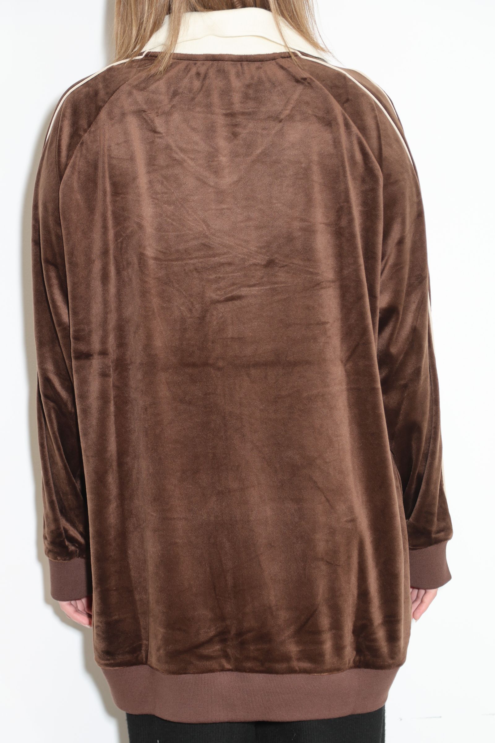 RHINESTONE LOGO VELOUR GAME SHIRT DRESS / ブラウン