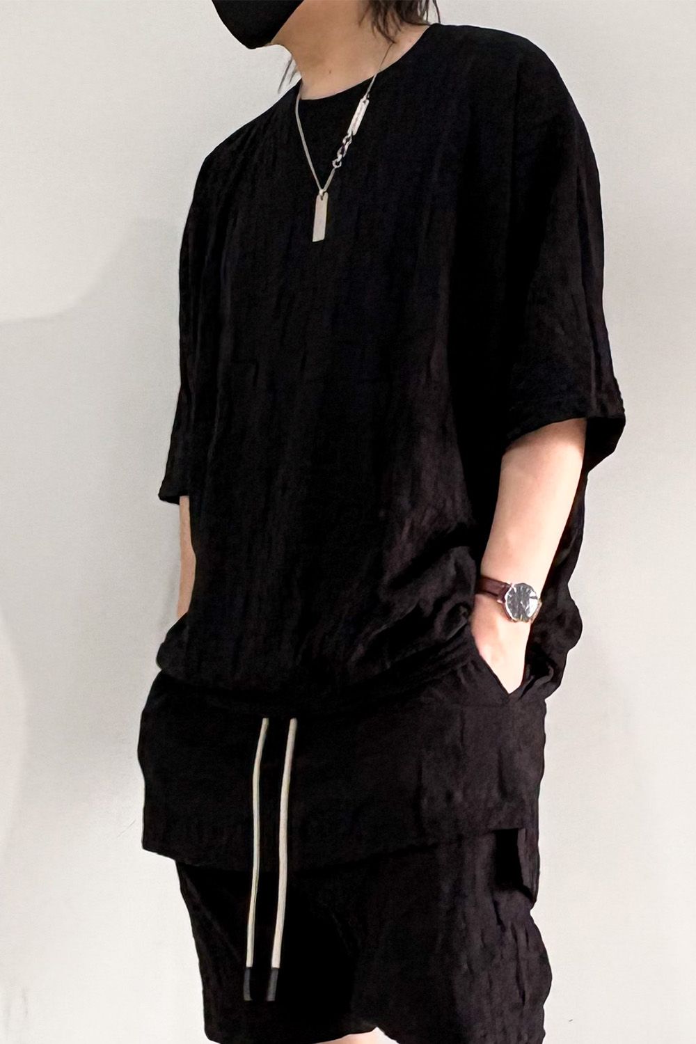 GRADIENT PLAID PATTERN DOLMAN TEE / ブラック
