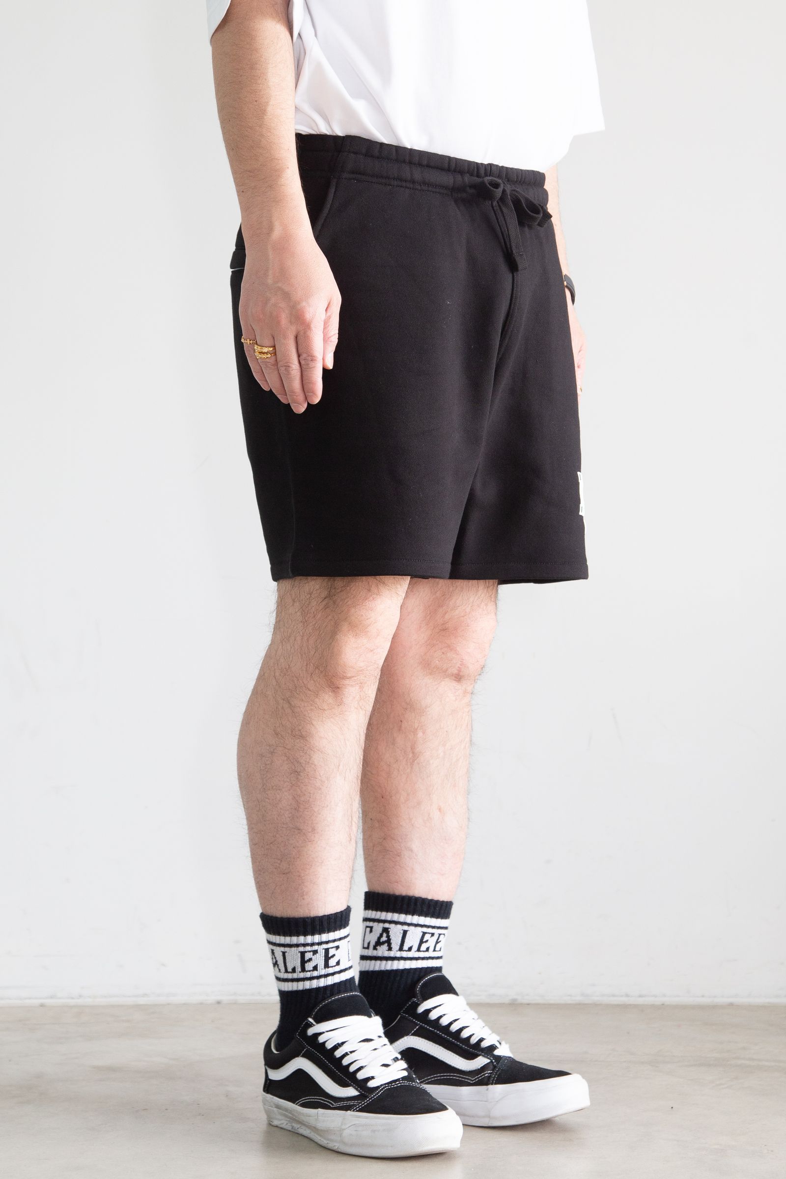 COLLEGE SWEATSHORTS / ブラック