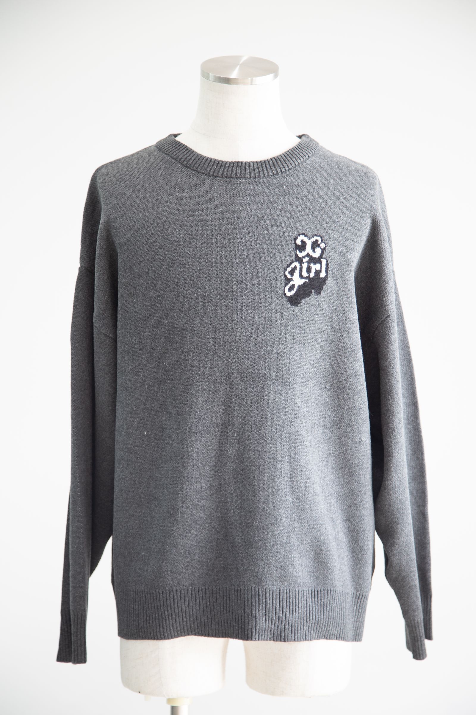POP LOGO JACQUARD KNIT TOP / チャコール
