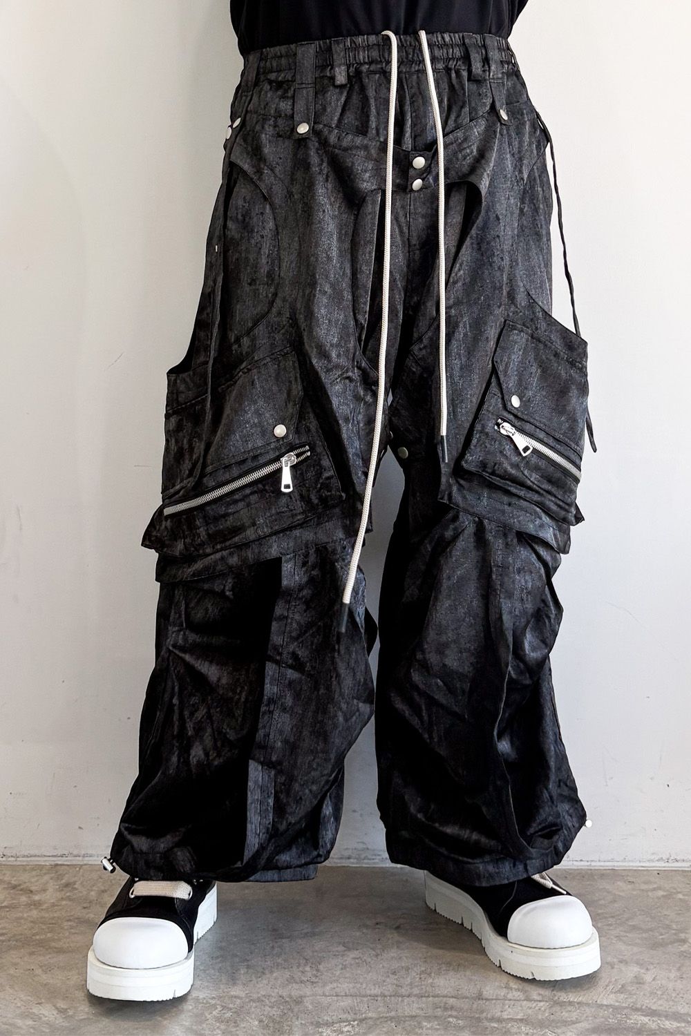 PARACHUTE CARGO WIDE / ブラック