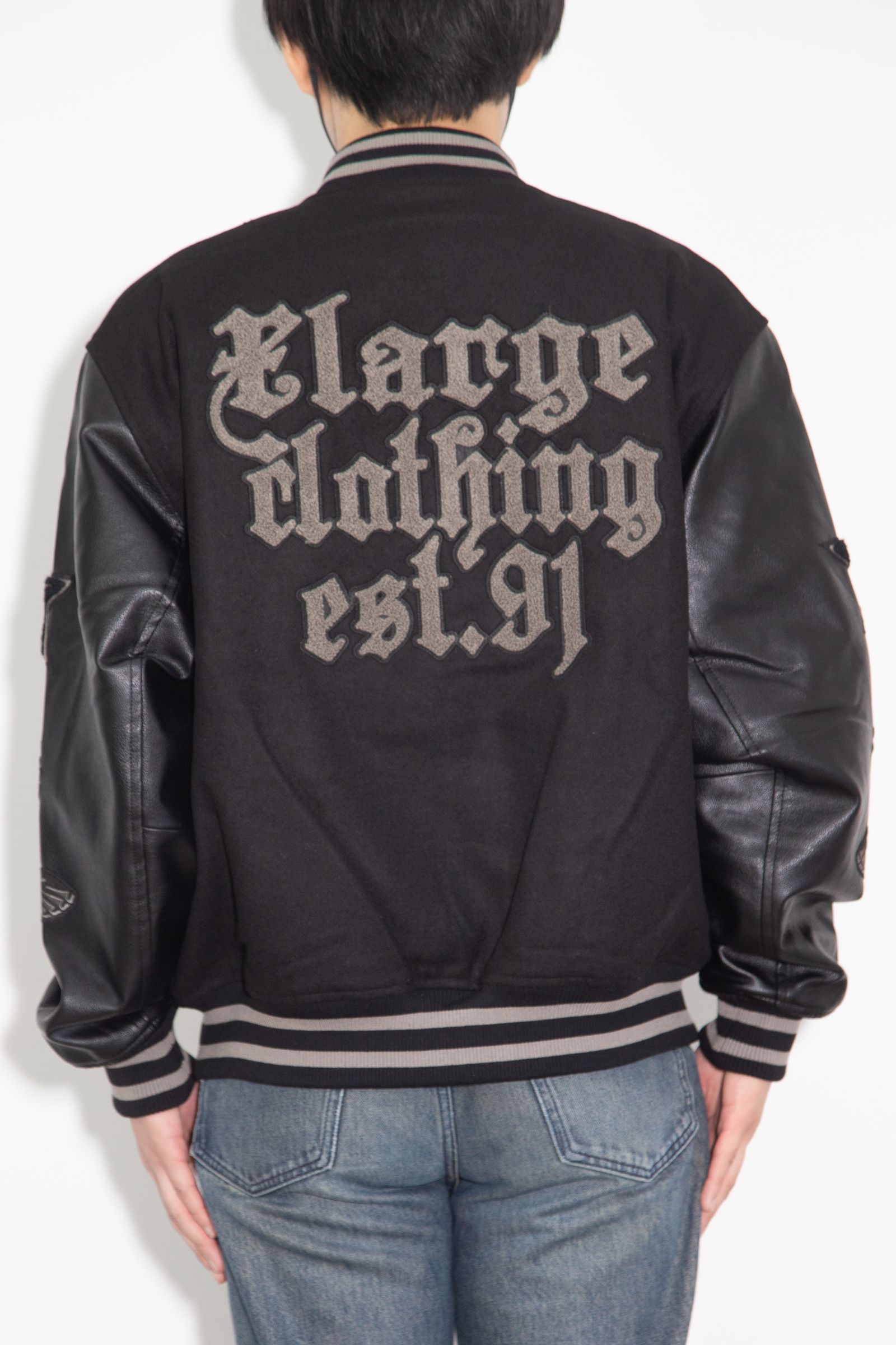 VARSITY JACKET / ブラック