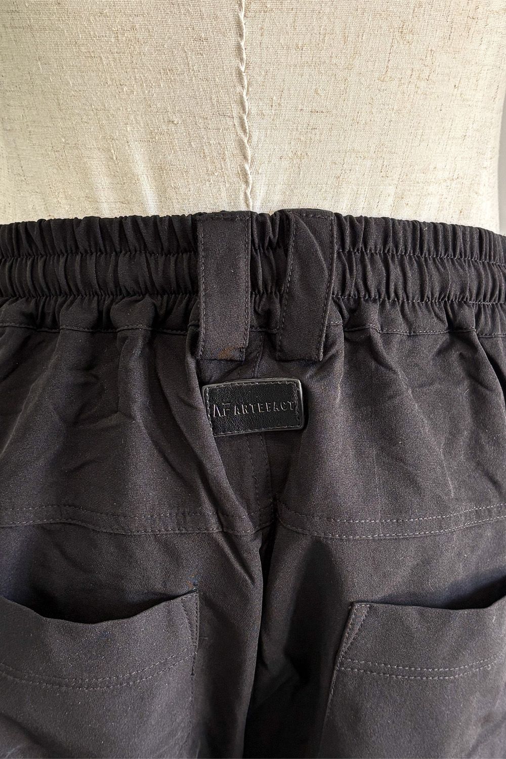 CARGO TUCK WIDE / ブラック