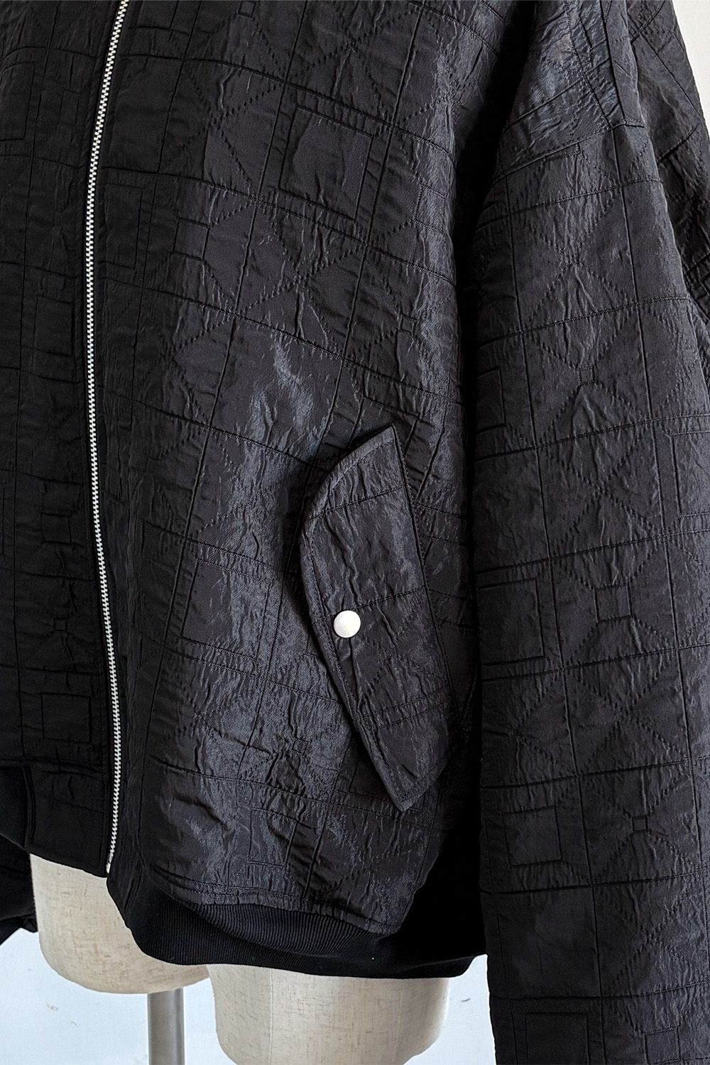 ジャンボMA-1フーディーブルゾン / JUMBO HOODED MA-1 BLOUSON / ブラック