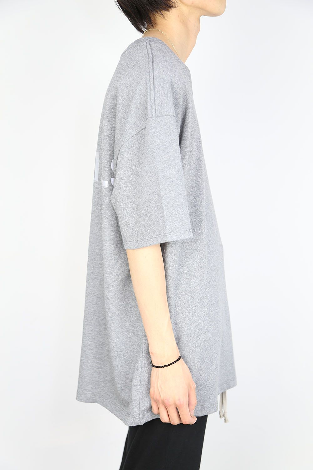 REFLECTOR LOGO S/S TEE / スノーグレー