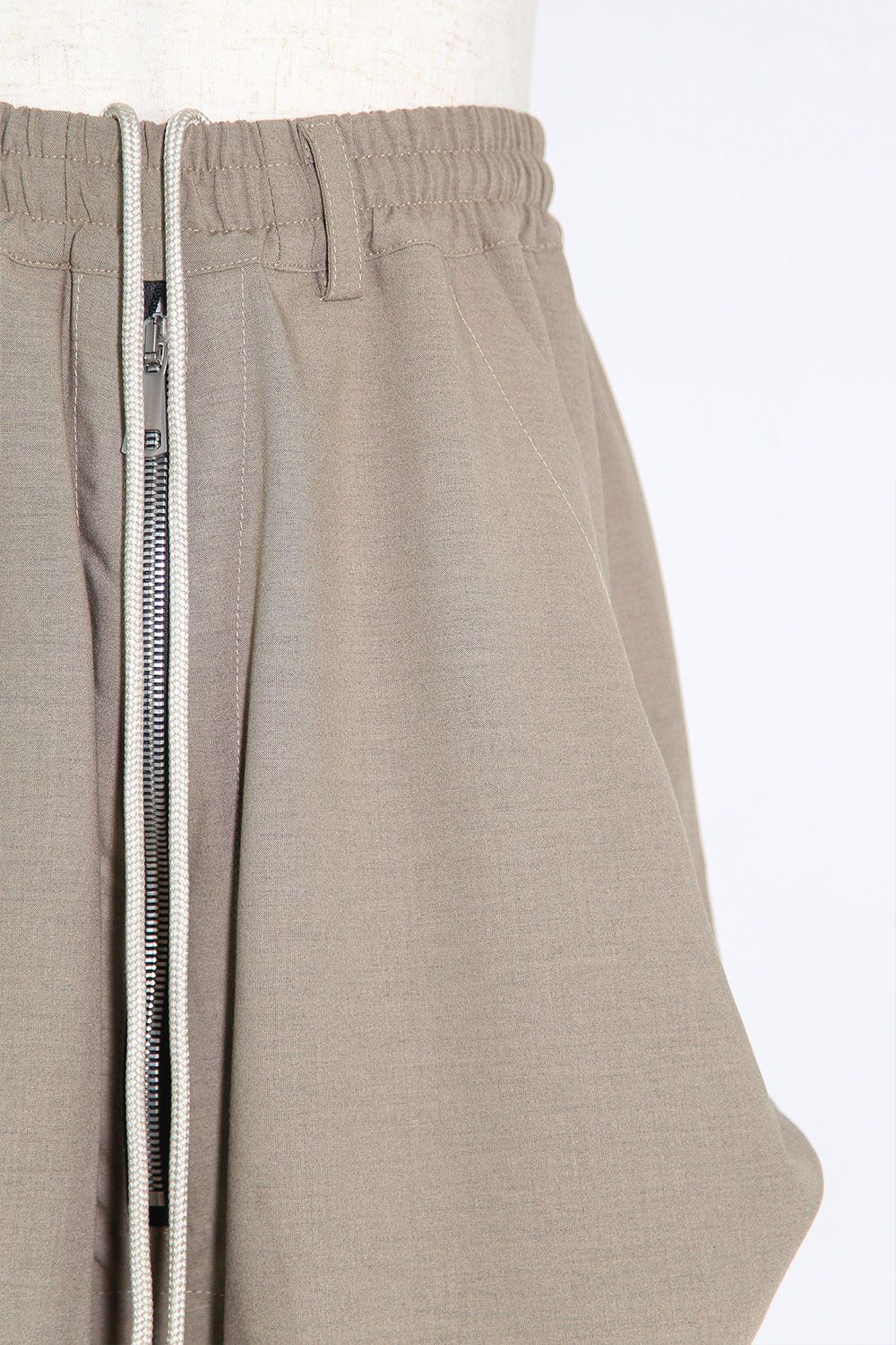 サマーウールタックショーツ / Summer Wool Tuck Shorts / ライトベージュ / ag-11020-2
