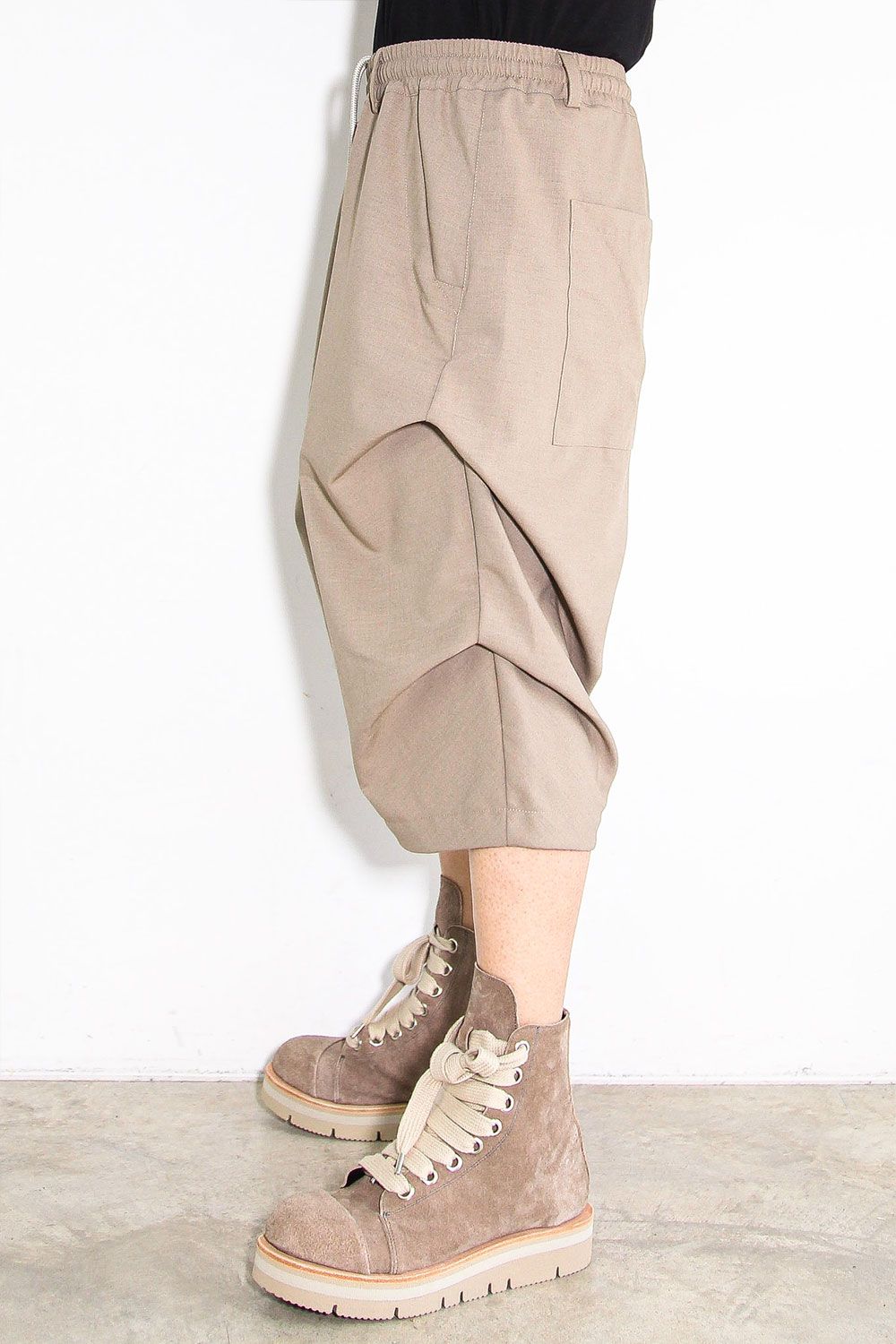 サマーウールタックショーツ / Summer Wool Tuck Shorts / ライトベージュ / ag-11020-2