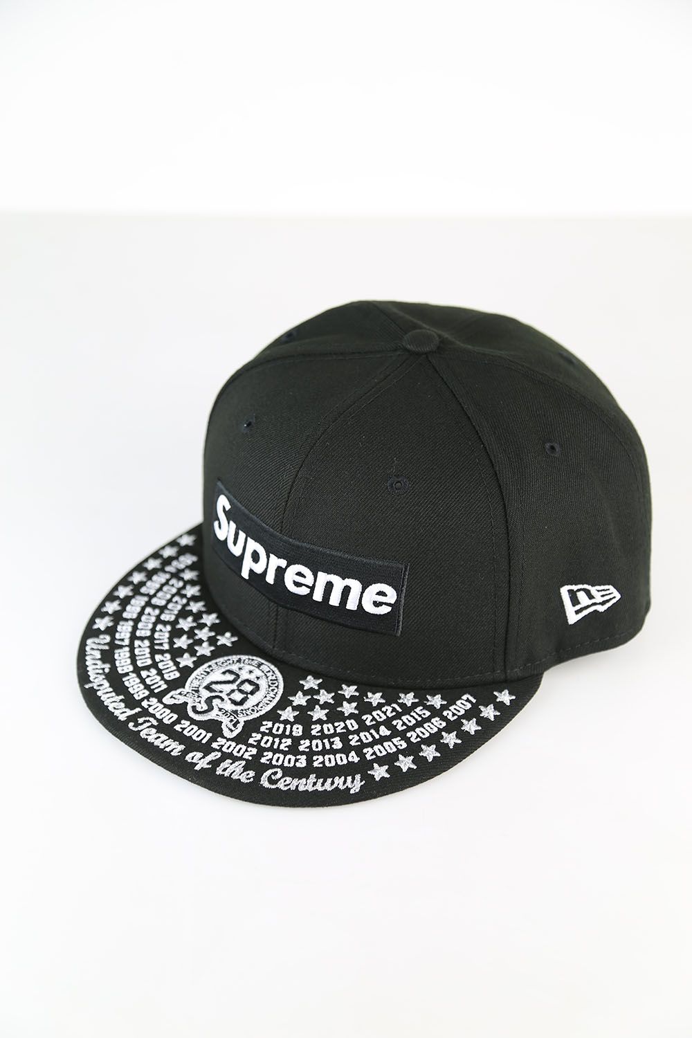 Supreme - UNDISPTED BOX LOGO NEW ERA / ブラック | Tempt